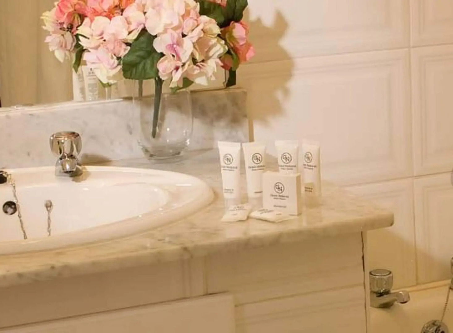 Great National South Court Hotel