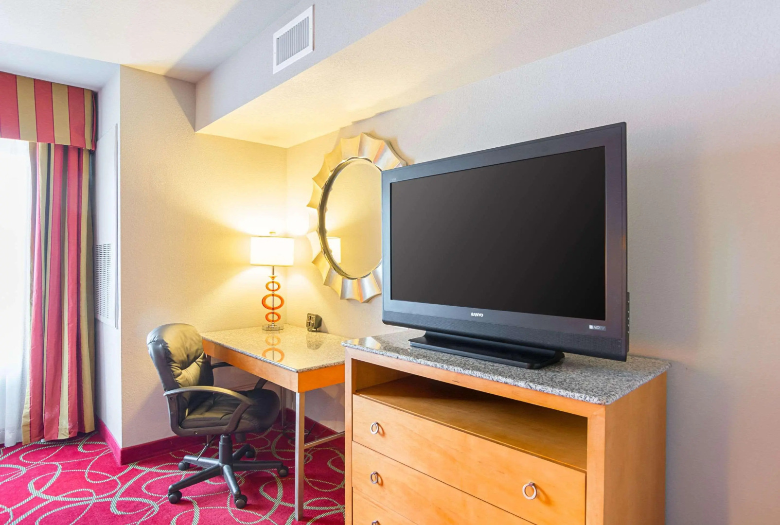 Comfort Suites At Virginia Center Commons