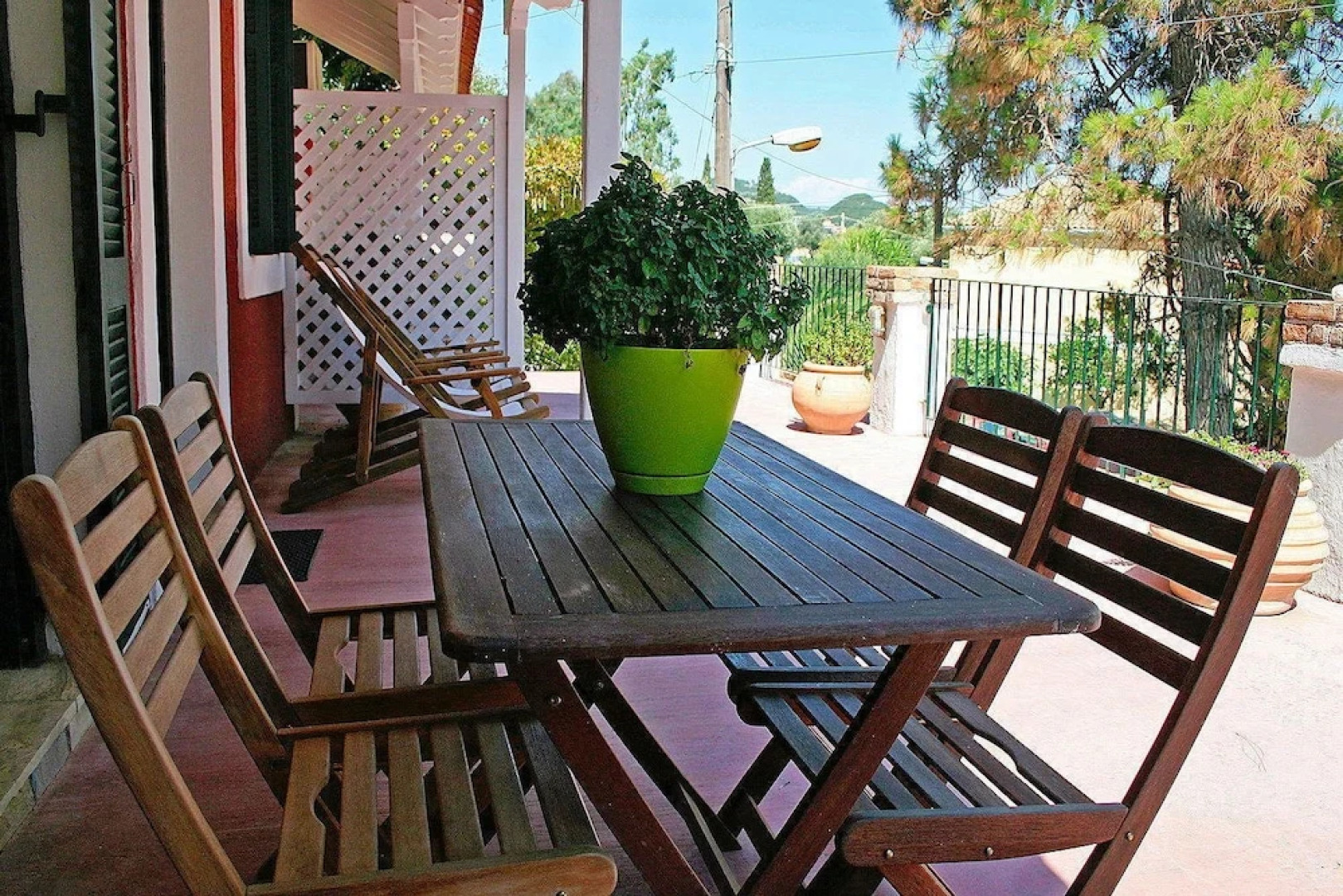 Zefiros Traditional Hotel