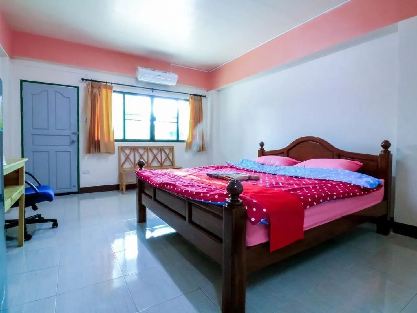 Prathomporn Fancy House