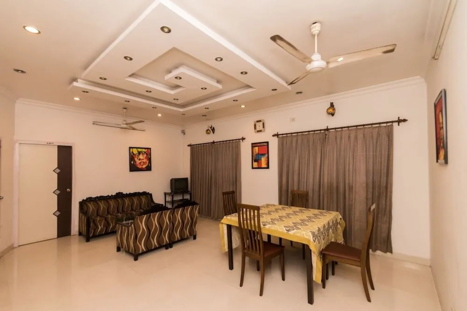 OYO 2766 Apartment Salt Lake