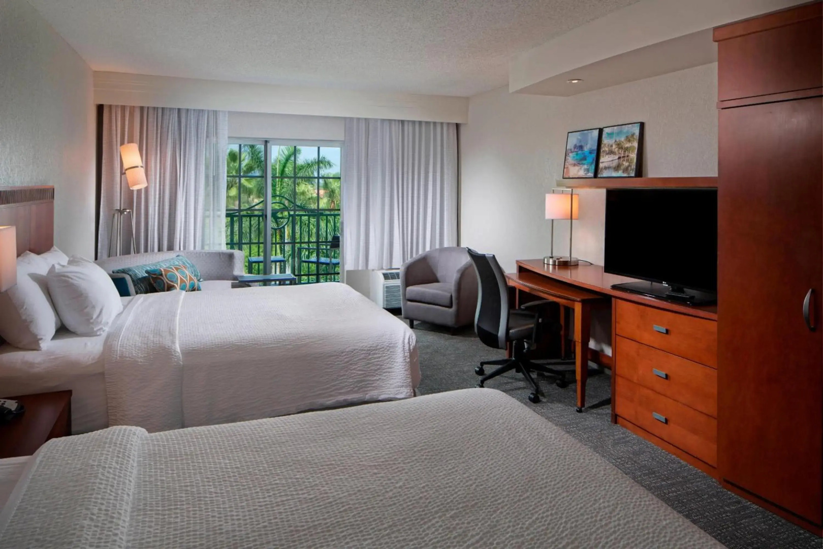 Courtyard by Marriott Fort Lauderdale Airport & Cruise Port