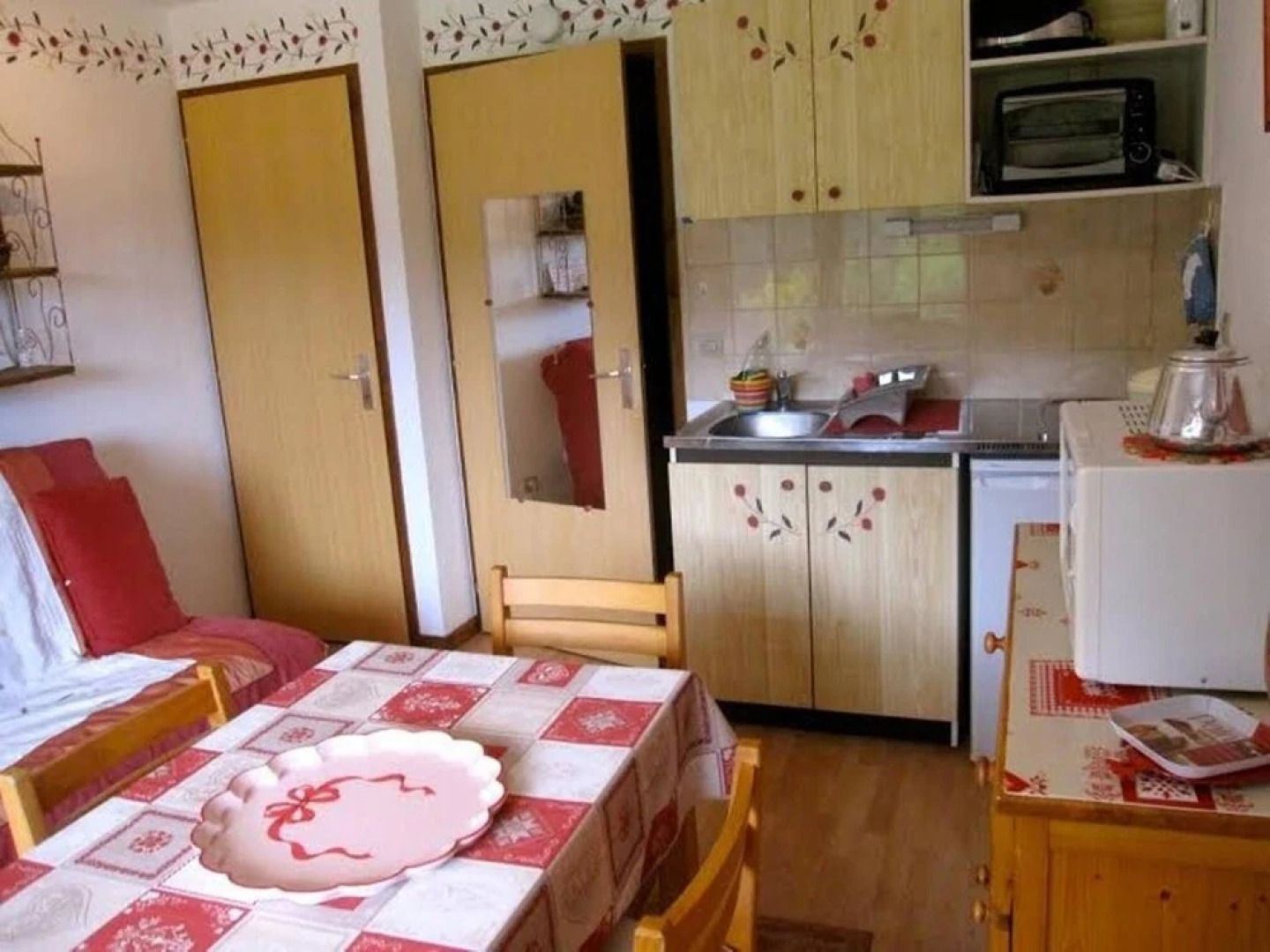 Studio in Cordon, With Wonderful Mountain View, Furnished Terrace and
