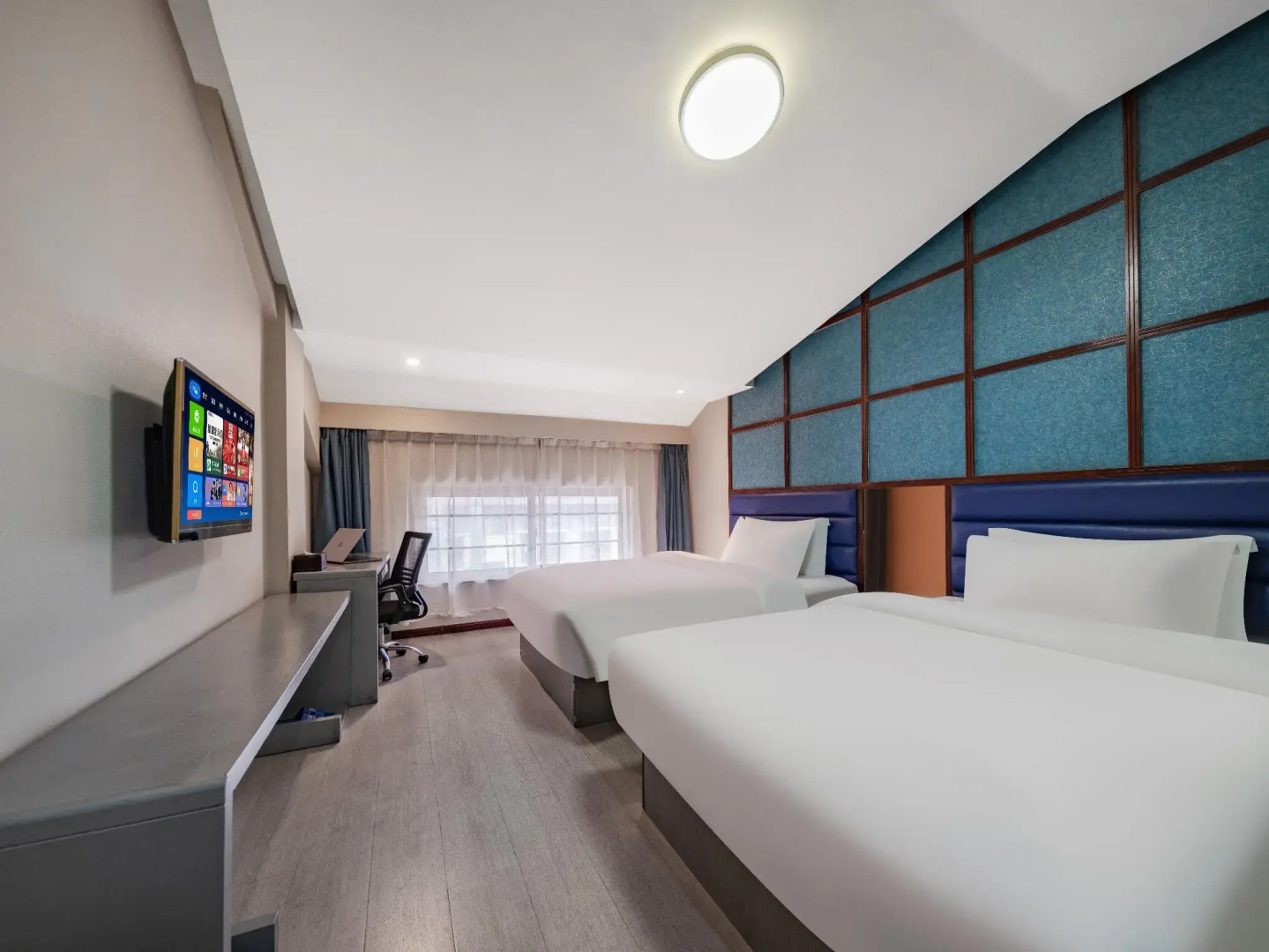 Rong Le Business Hotel