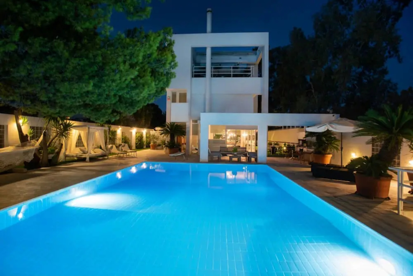Perfect Athenian Villa