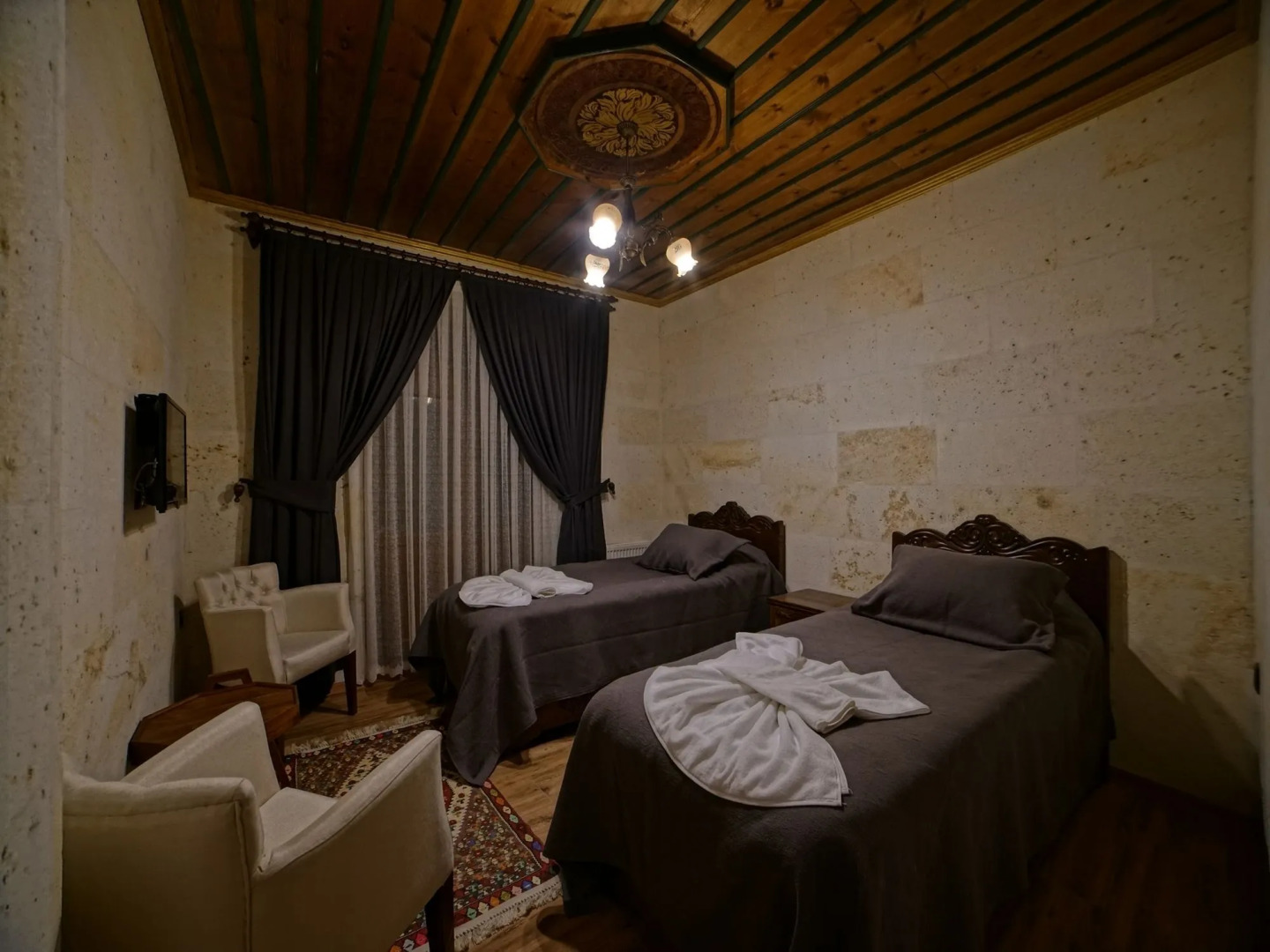 Milat Cave Hotel