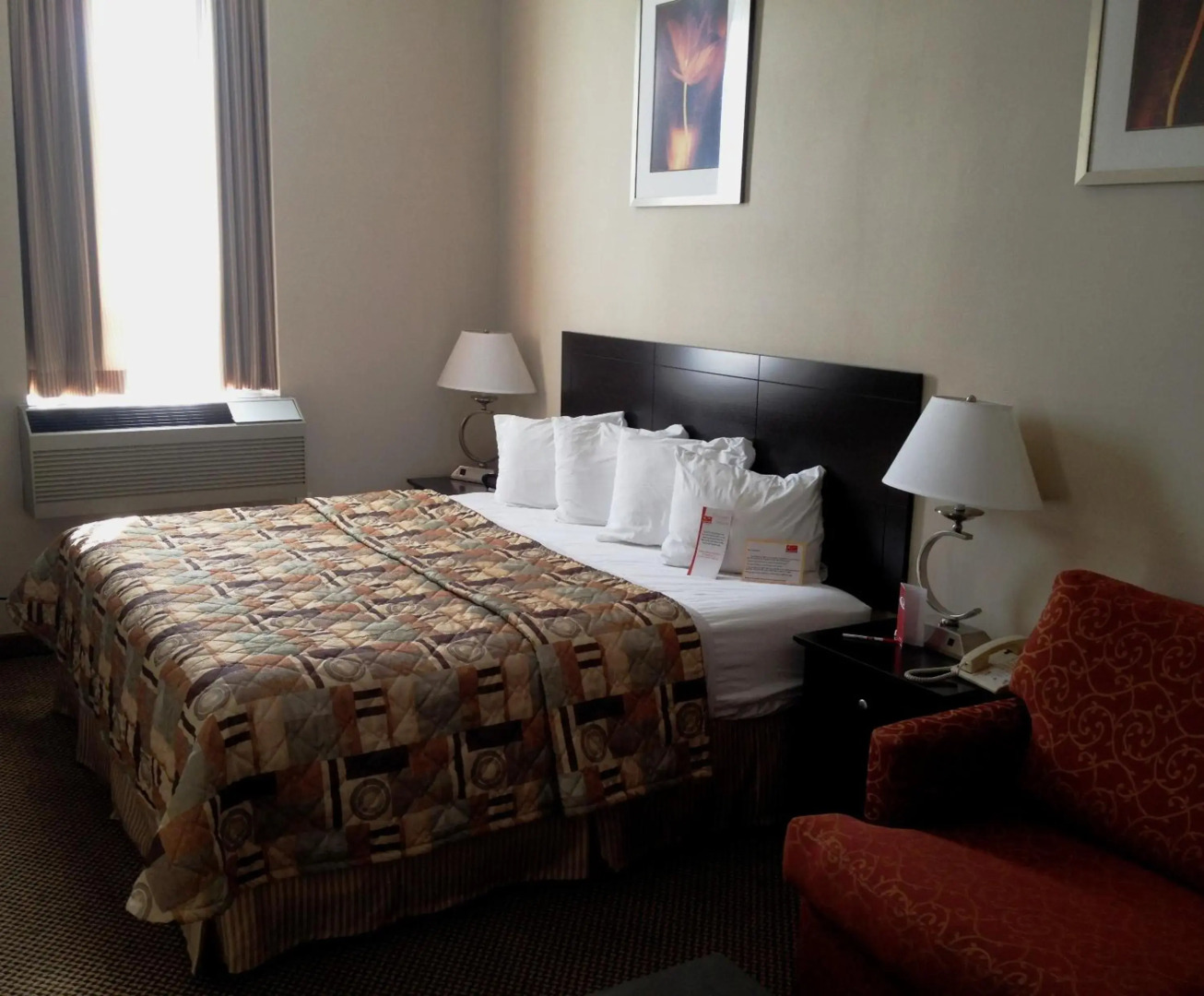 Woodstock Inn and Suites