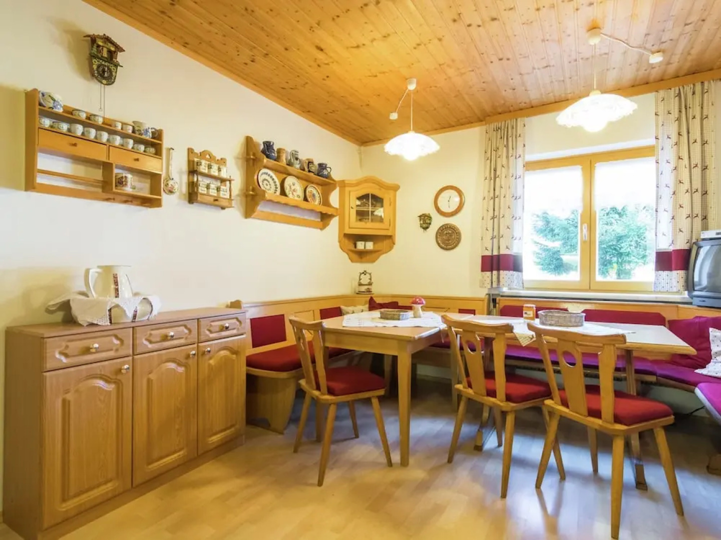 Renovated Mountain Retreat Stay