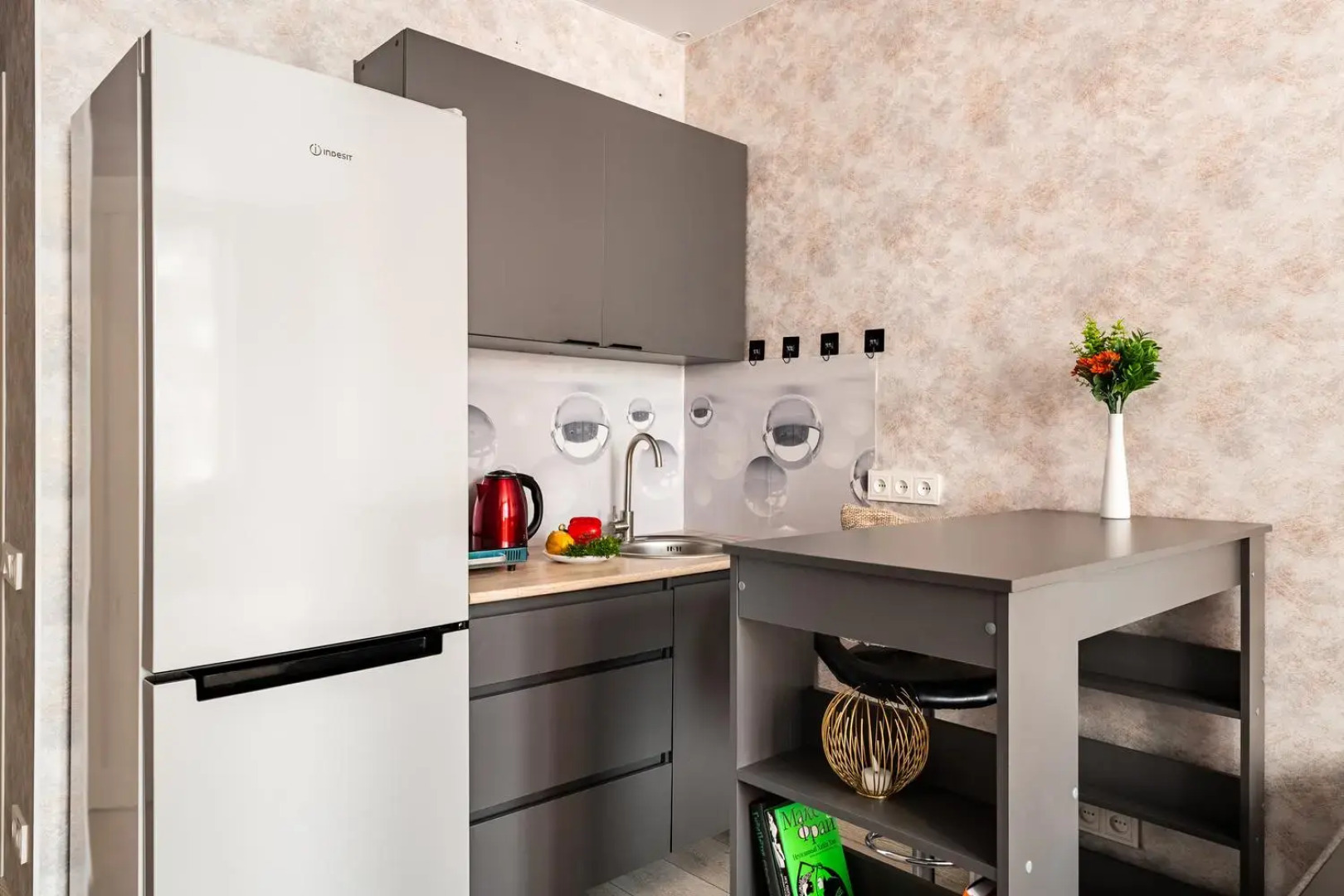 Sunmarine apartments (Санмарин апартментс) на улице  Анны Ахматовой 11 корпус 3