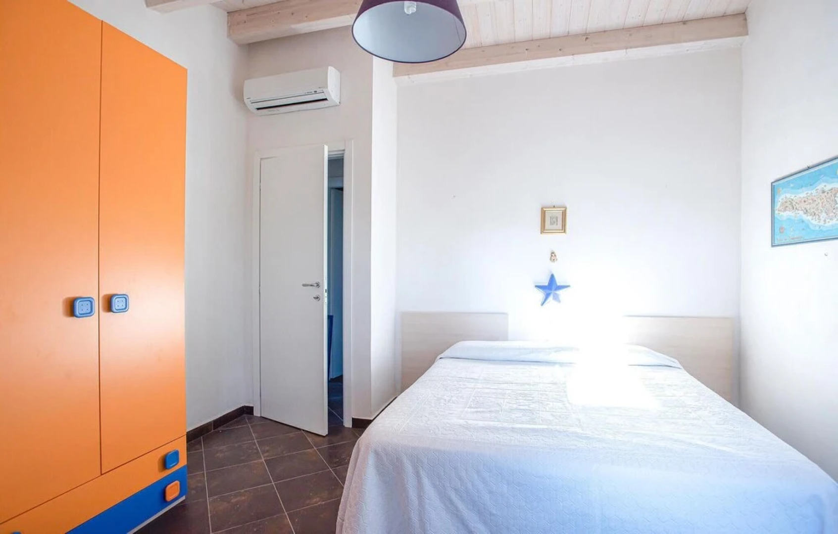 Amazing Home in Ragusa With Wifi, 4 Bedrooms and Outdoor Swimming Pool