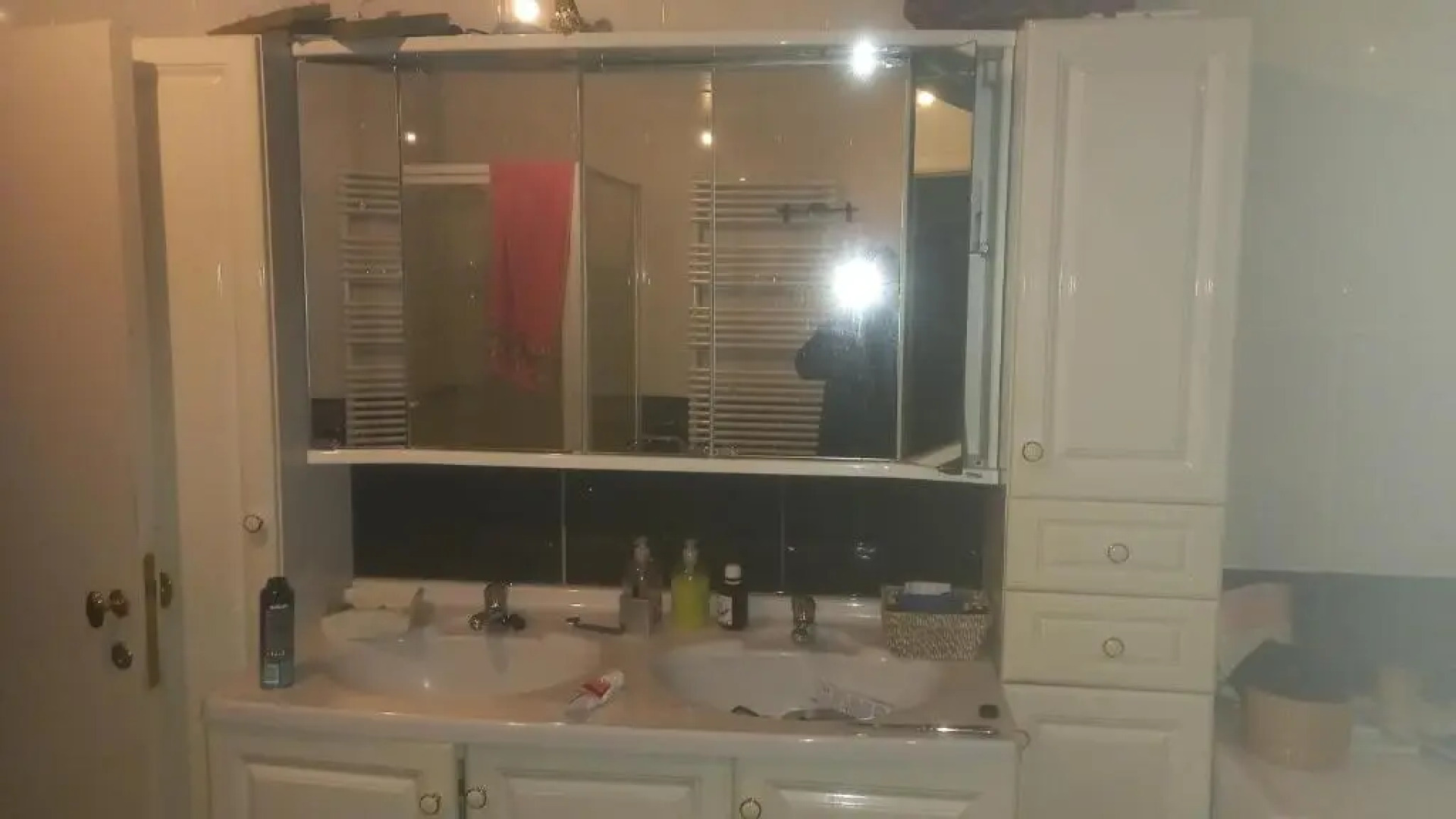 Luxe appartement met 3 slaapkamers en 1 kingsize bed slaapzetel en drie dubbelbedden