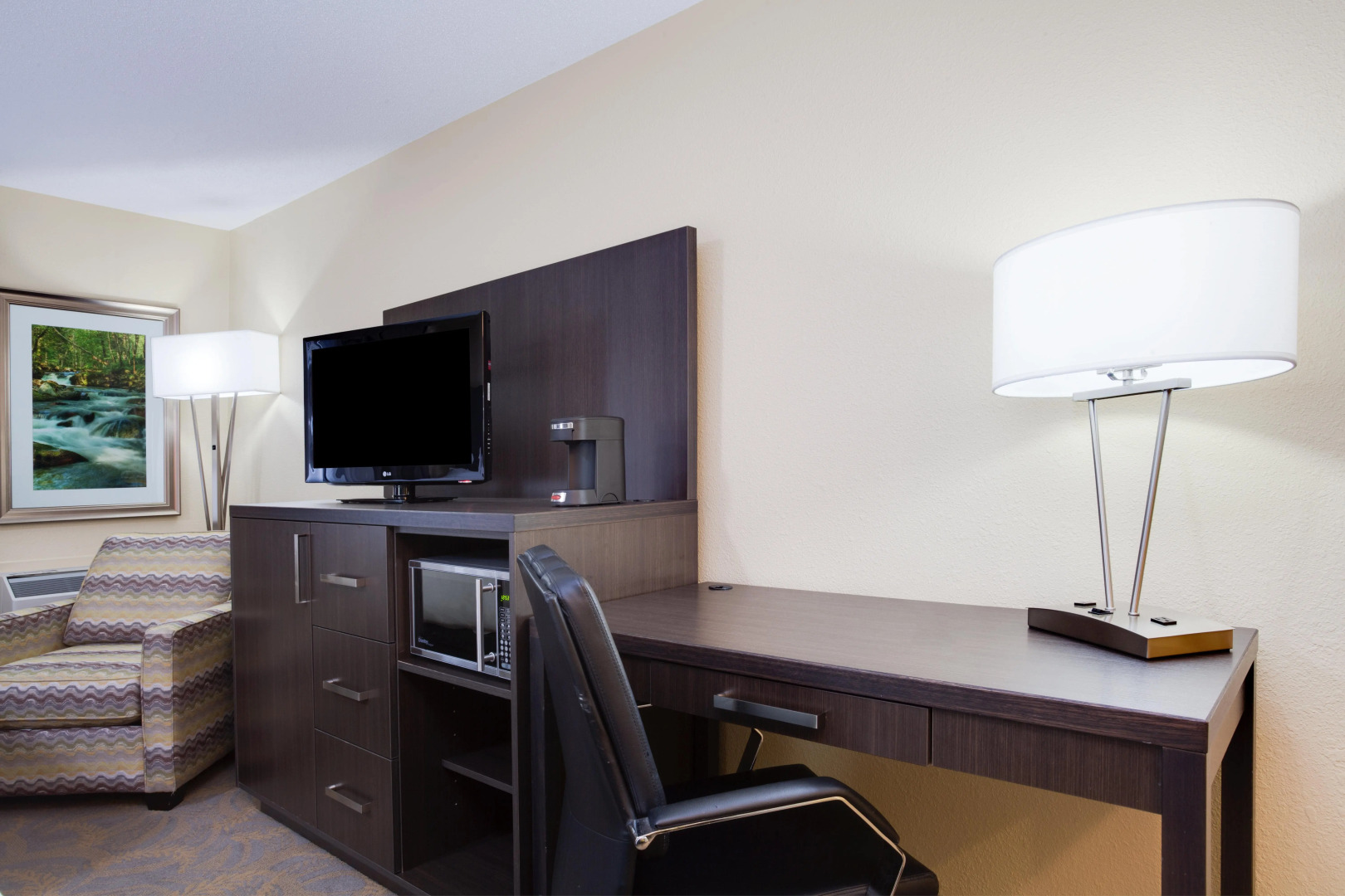 Holiday Inn Express & Suites Fredericton by IHG
