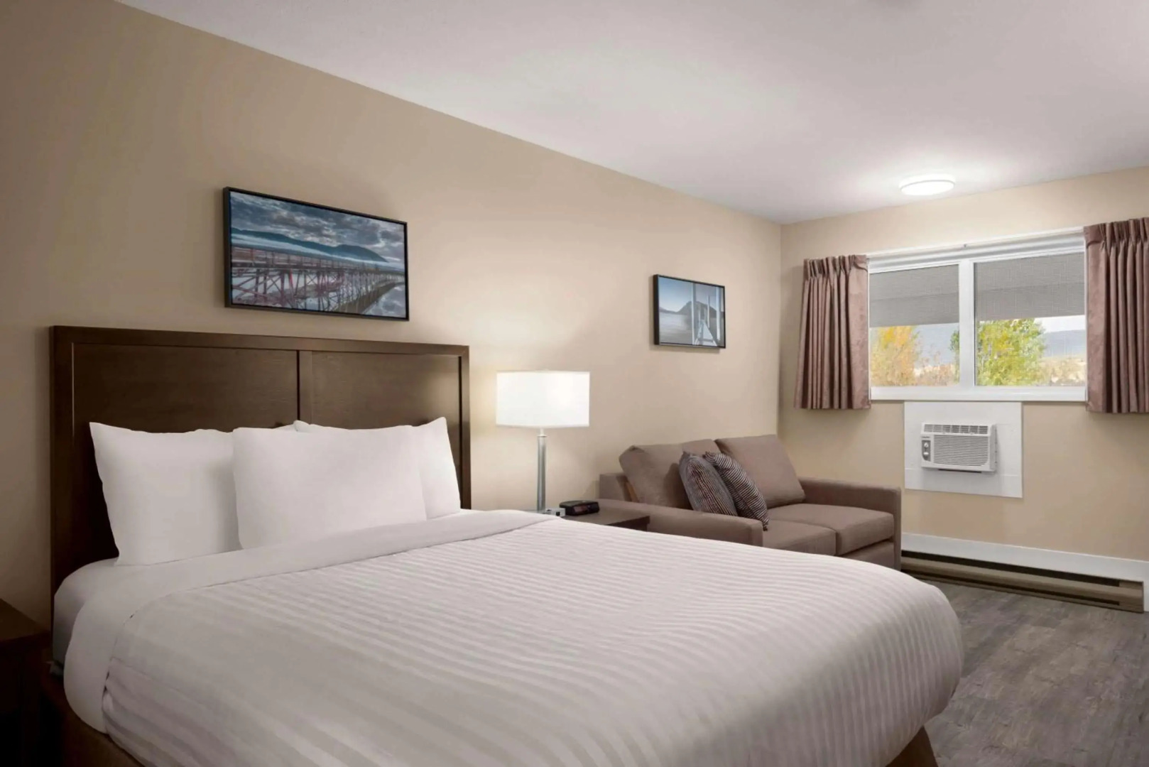 Travelodge by Wyndham Salmon Arm