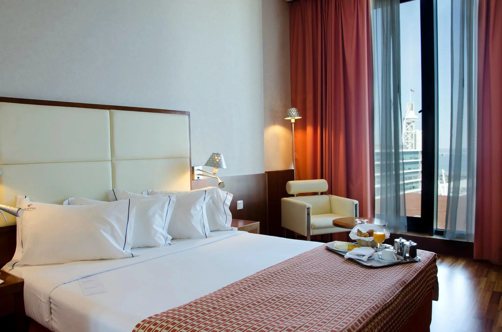 VIP Executive Art's Hotel