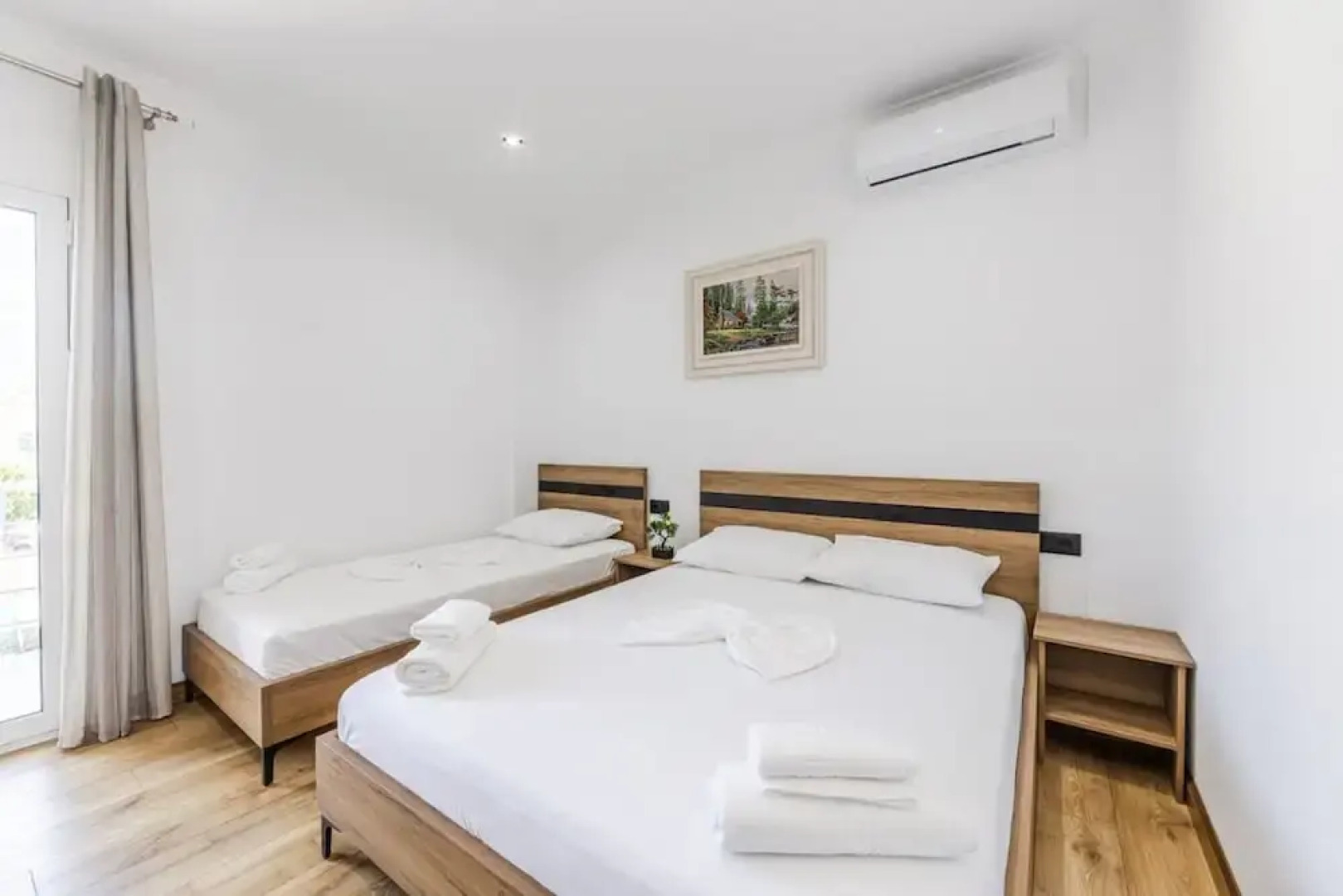 Bliss Triple Room in Gjirokast r