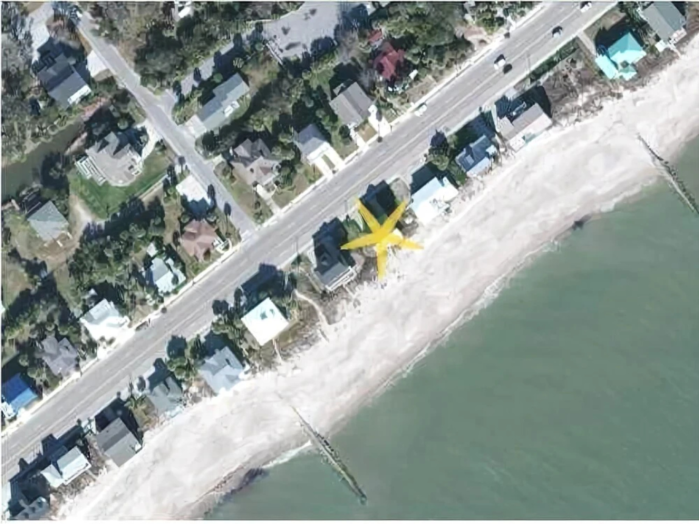 Going Coastal - 5 Br home by RedAwning