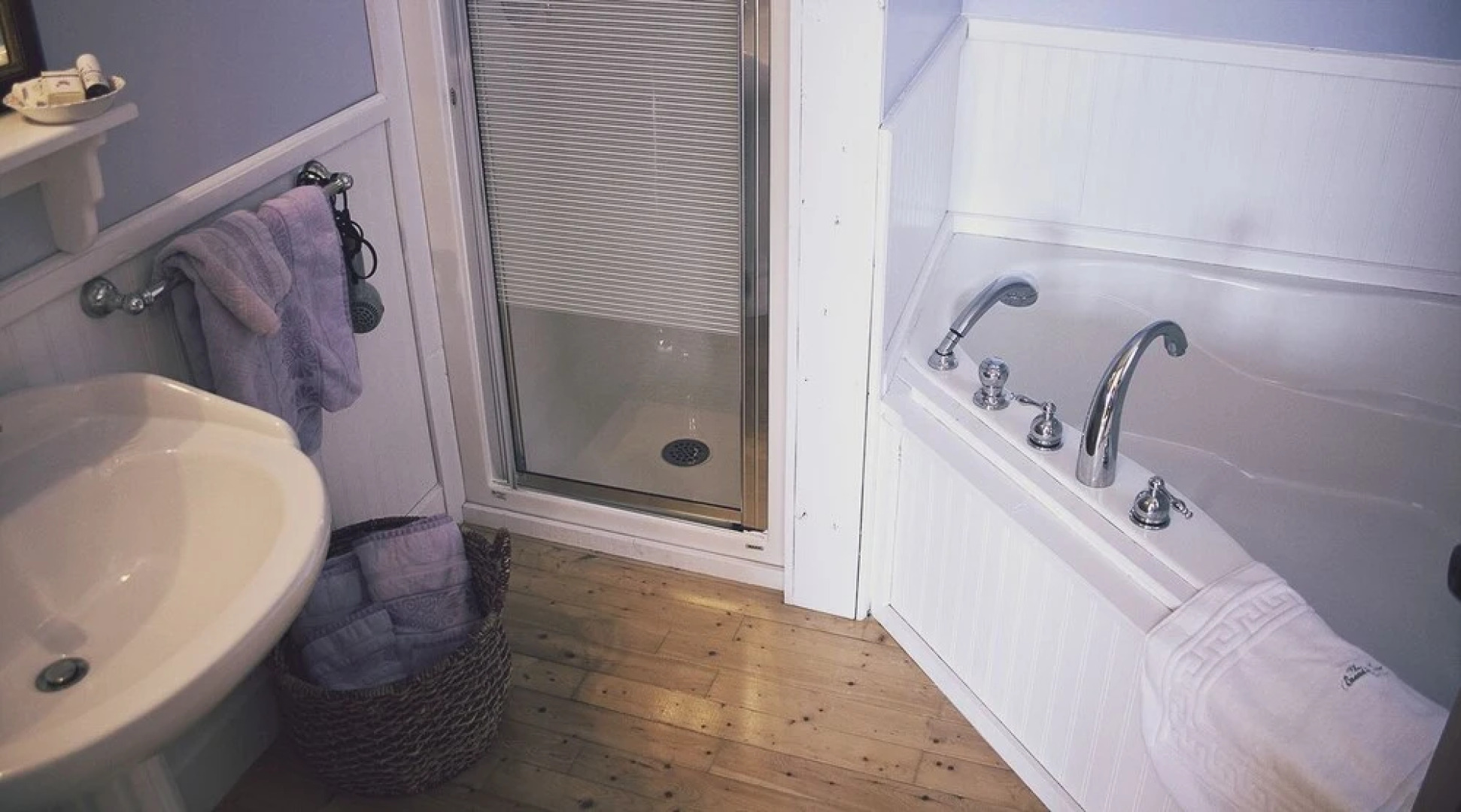 The Bread & Cheese Country Inn