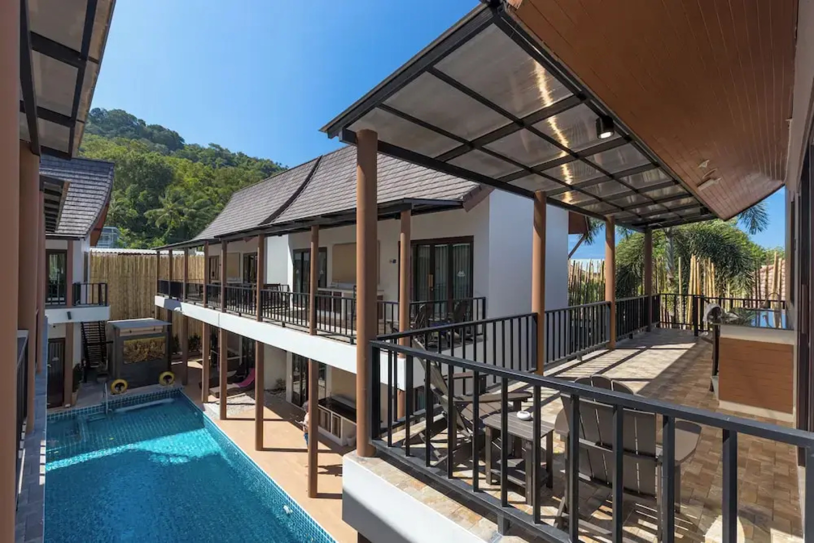 Blue Palm Residence Kata