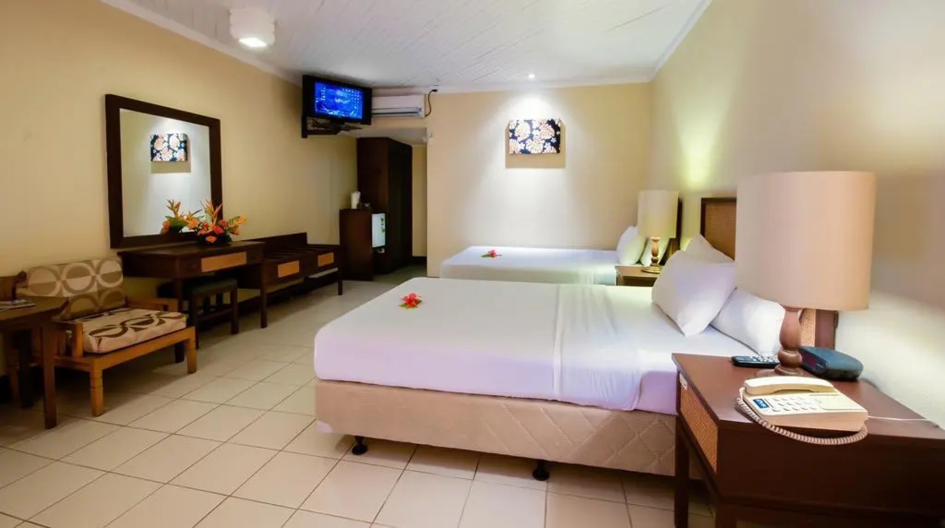 Tanoa Skylodge Hotel