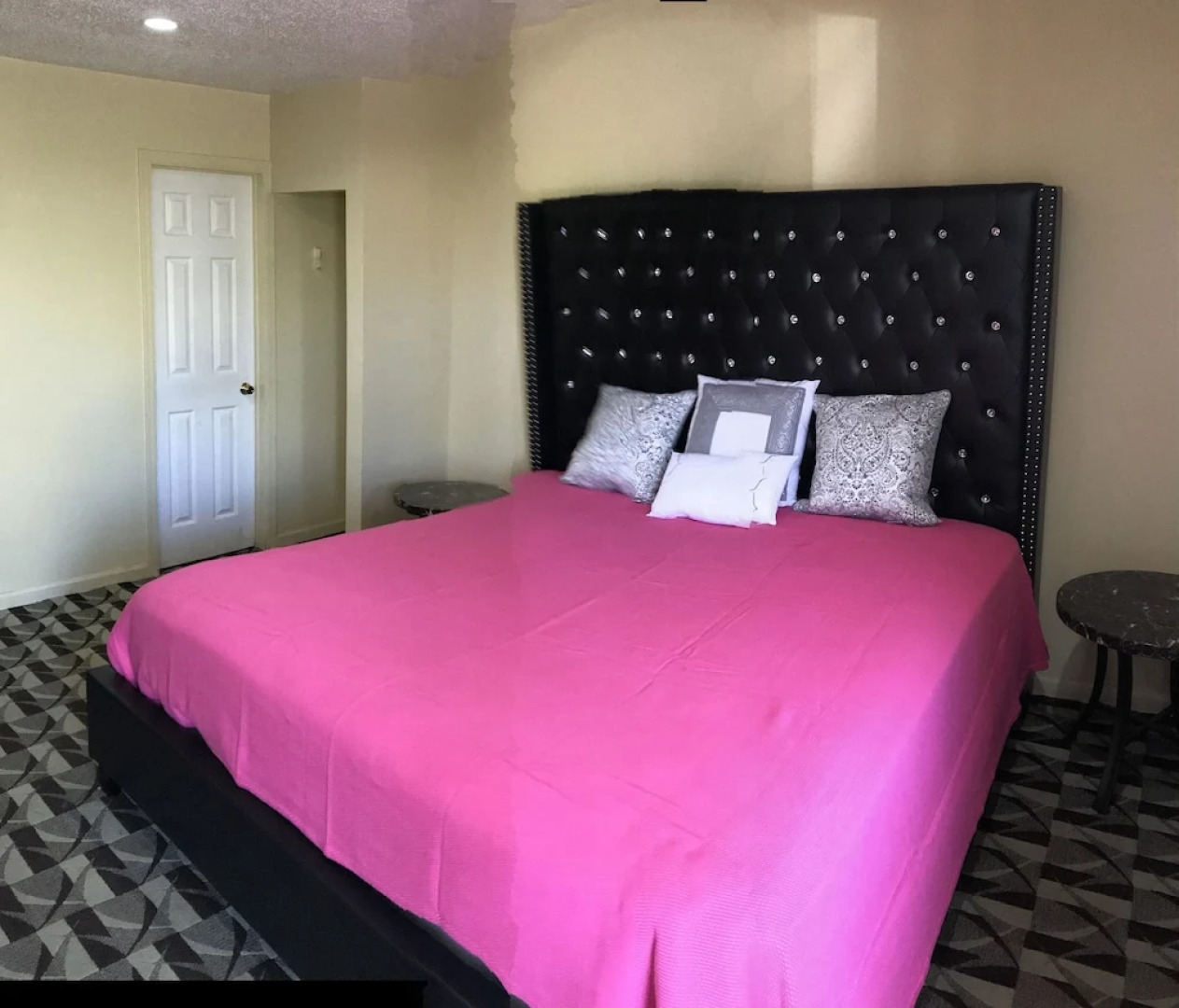 Presidential Inn & Suites