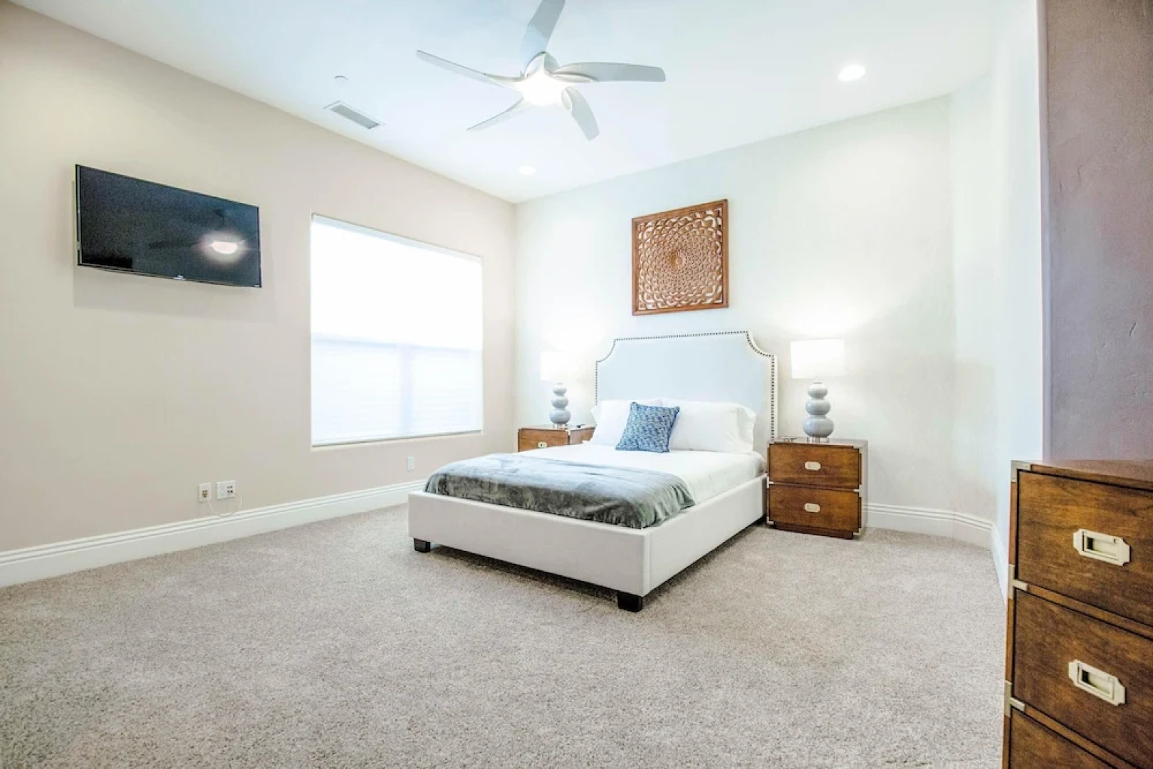 The Mermaid by AvantStay | Prvt Estate w/Swim-Up Bar, Volleyball Crt | Sleeps 14