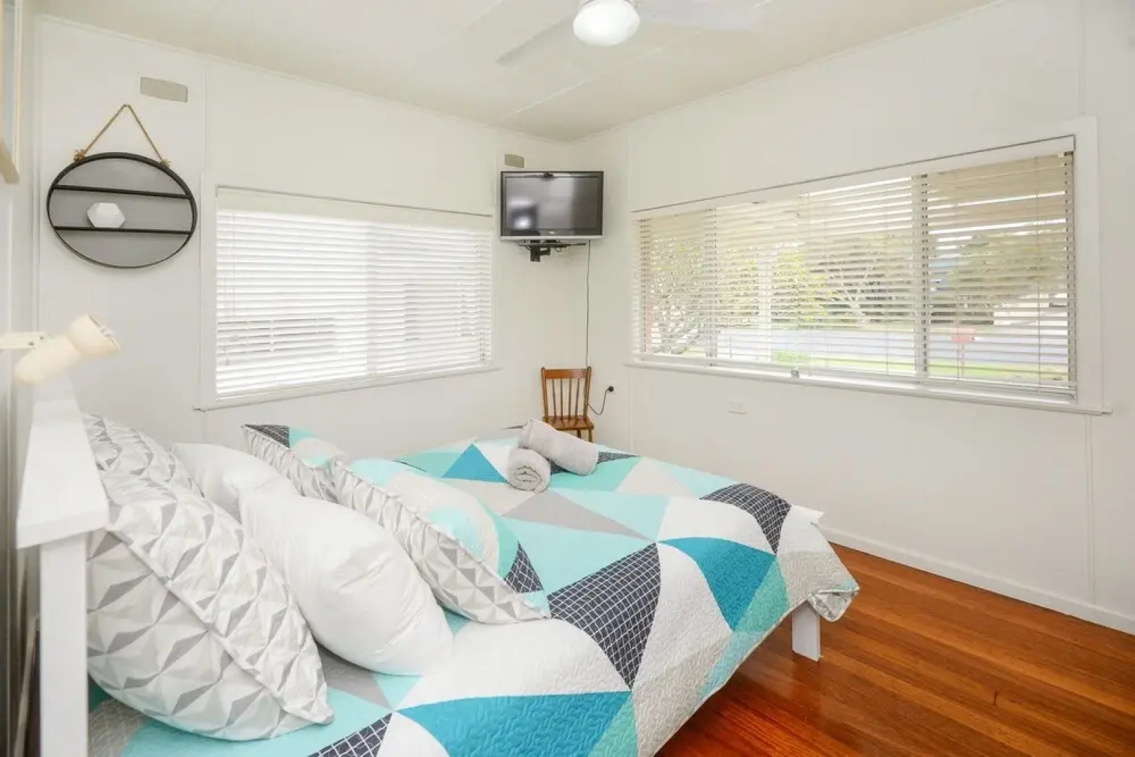 Stay on Seventh - Sawtell