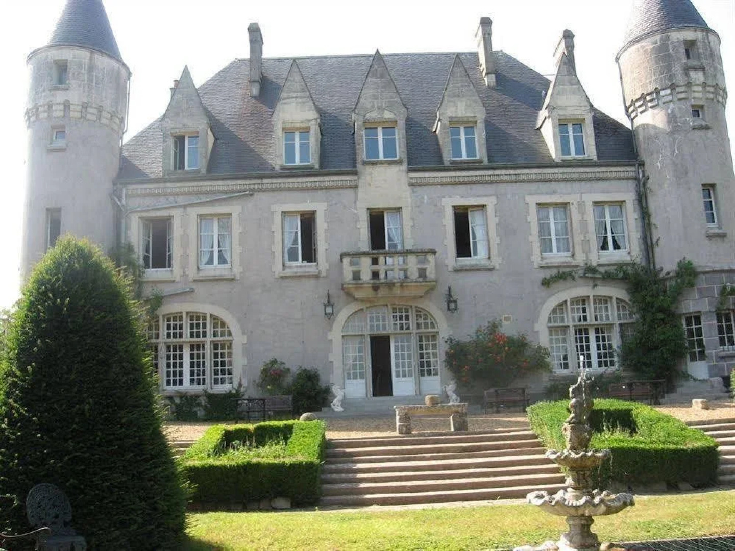 Château De Montbrun