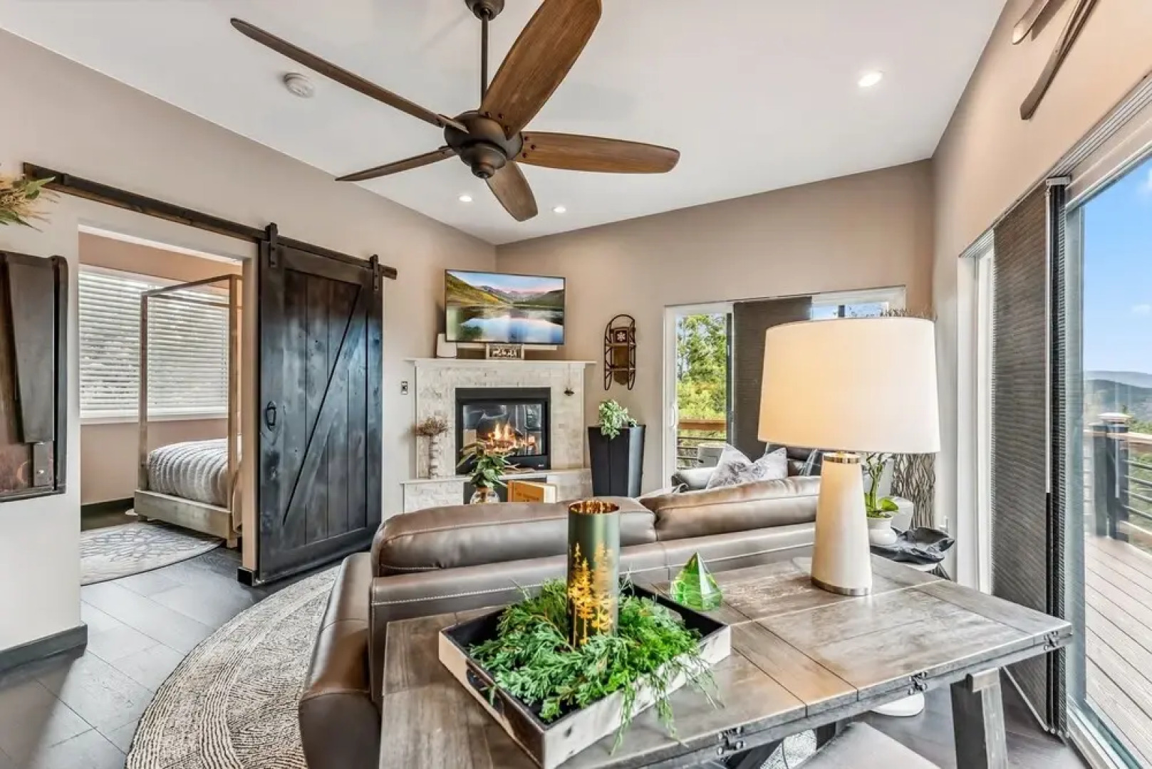 Treehouse 1br With Hot Tub 1 Bedroom Home by RedAwning