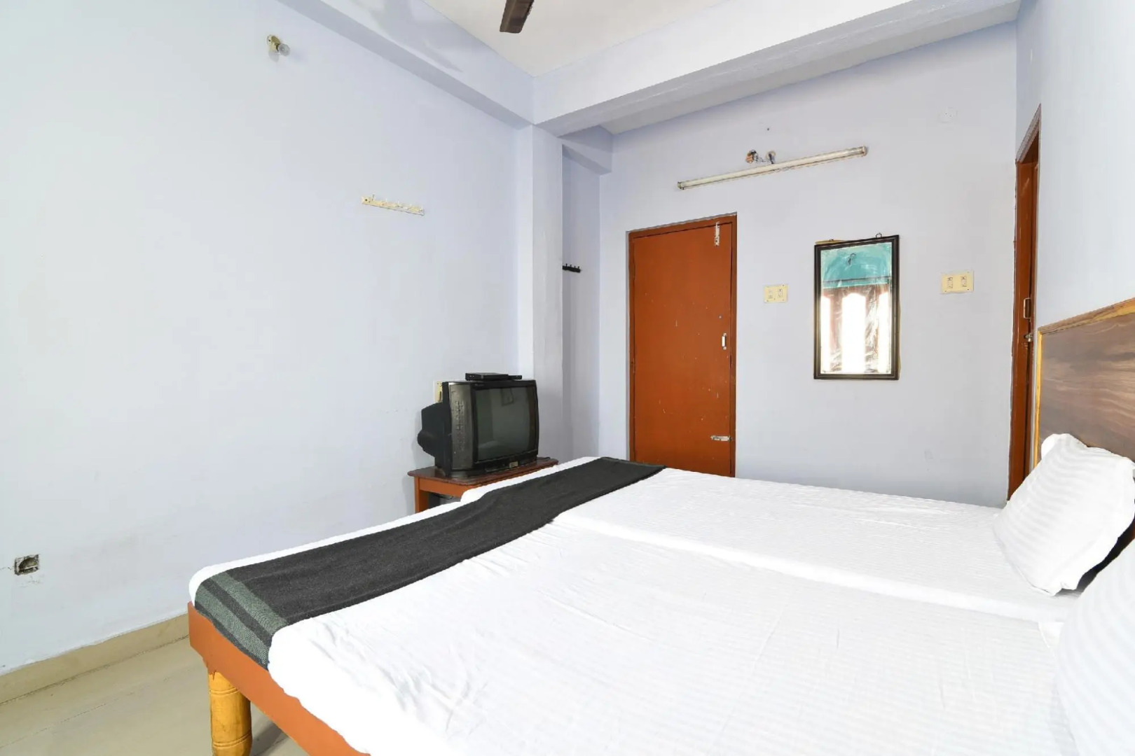 Hotel Dhruvathara