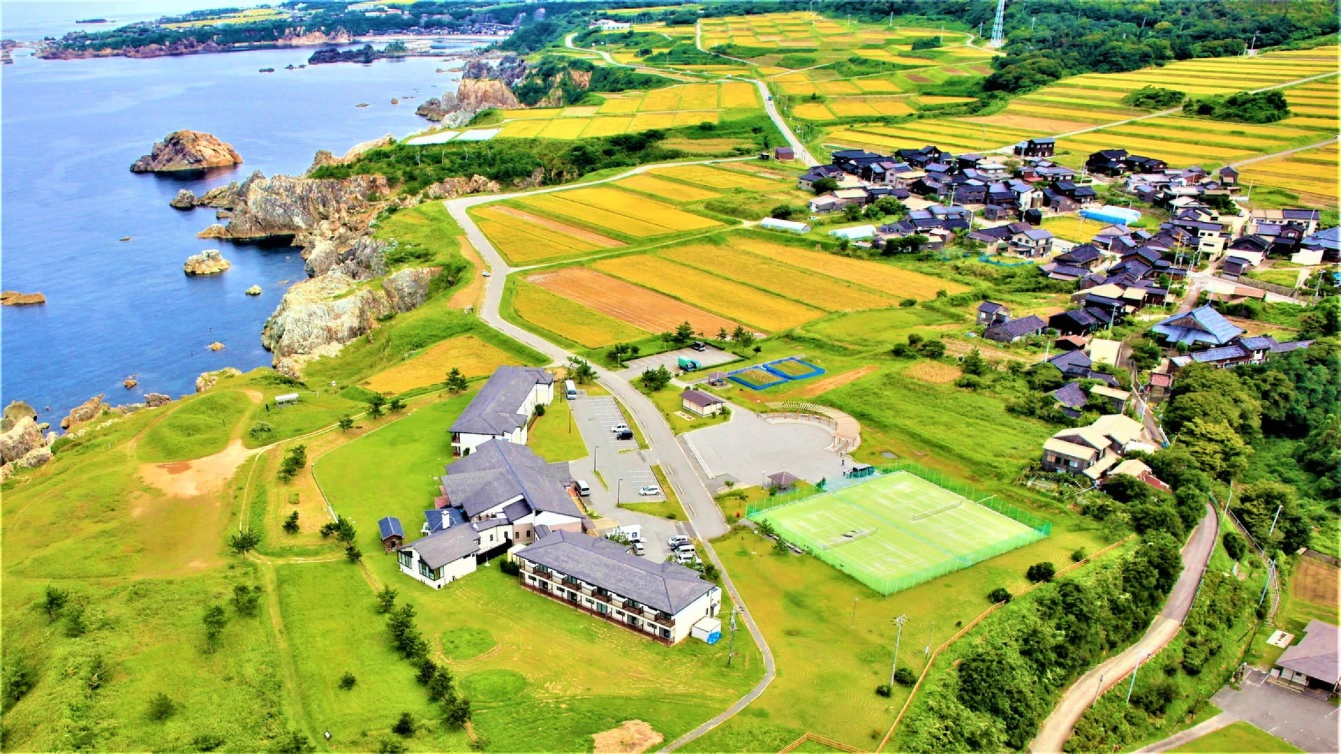 Hotel Familio Sado Aikawa