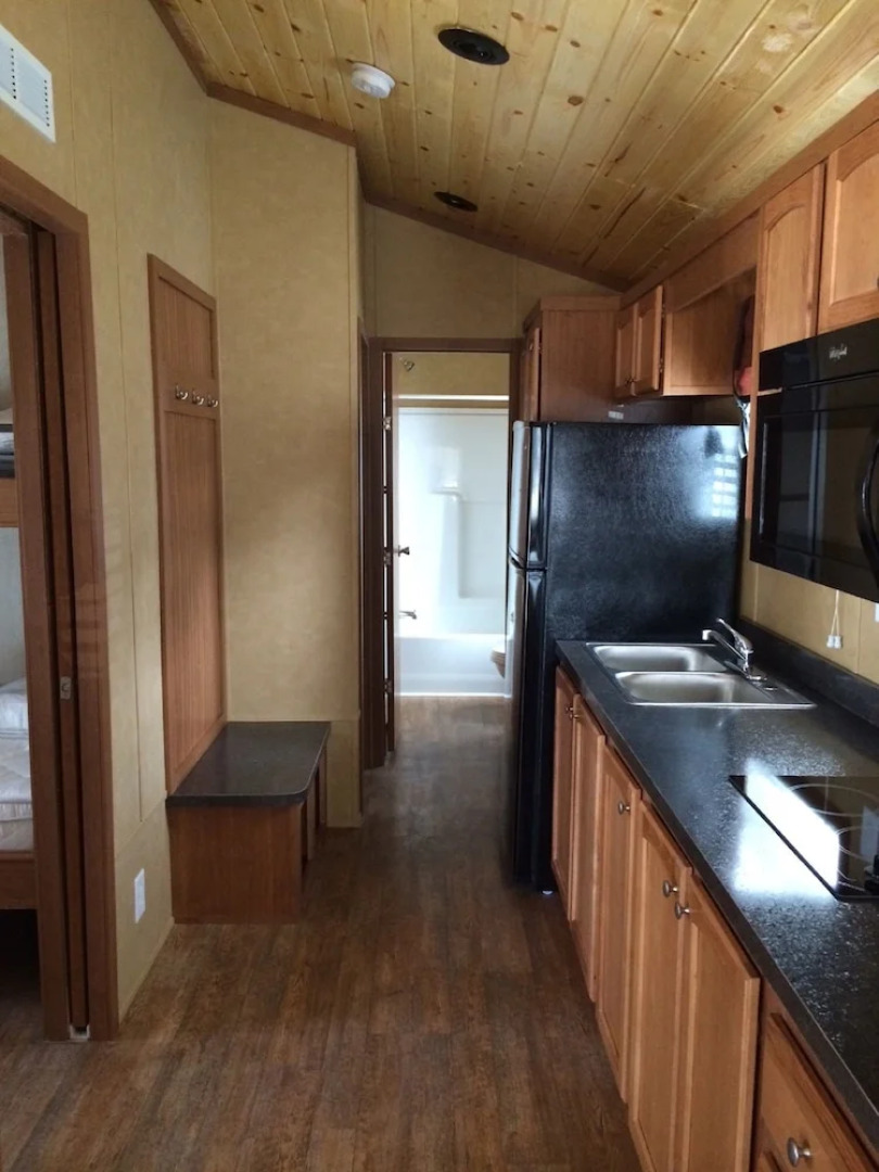 Sun Retreats Gwynn's Island