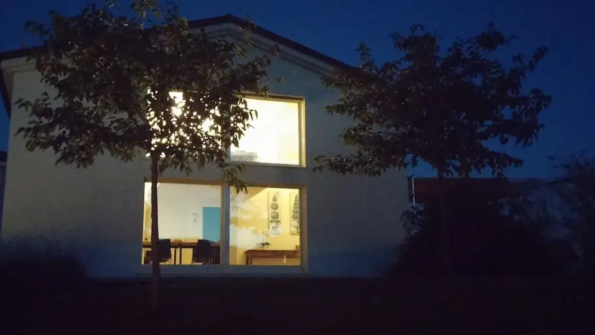 Hillside Villa With Swimming Pool and Jacuzzi - Frasassi Caves