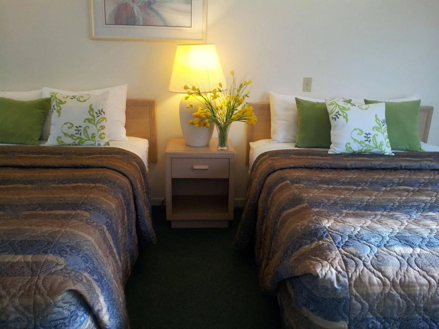 Campbell River Lodge by Riverside