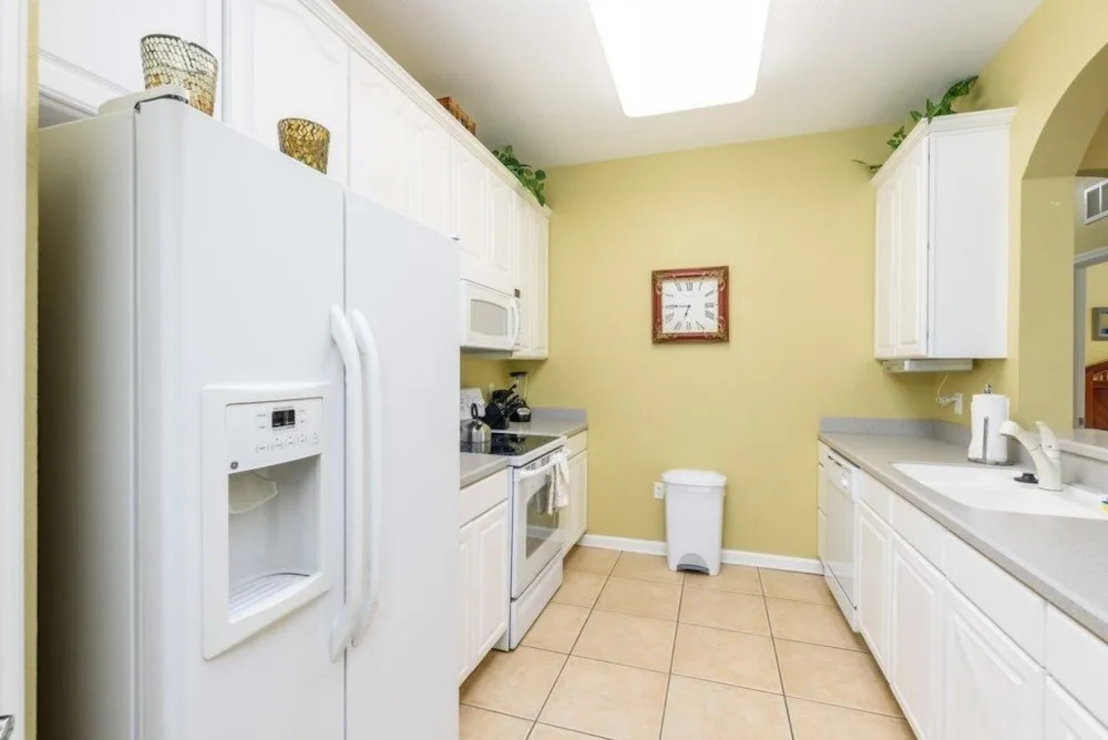 4862 Cayview Ave #410 - 3 Br condo by RedAwning