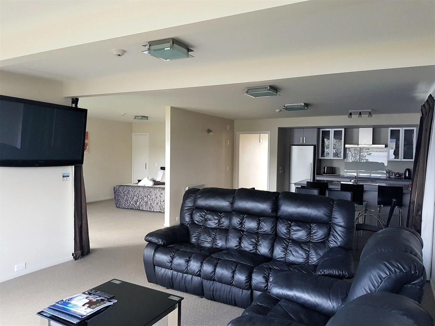 Fiordland Lakeview Motel and Apartments