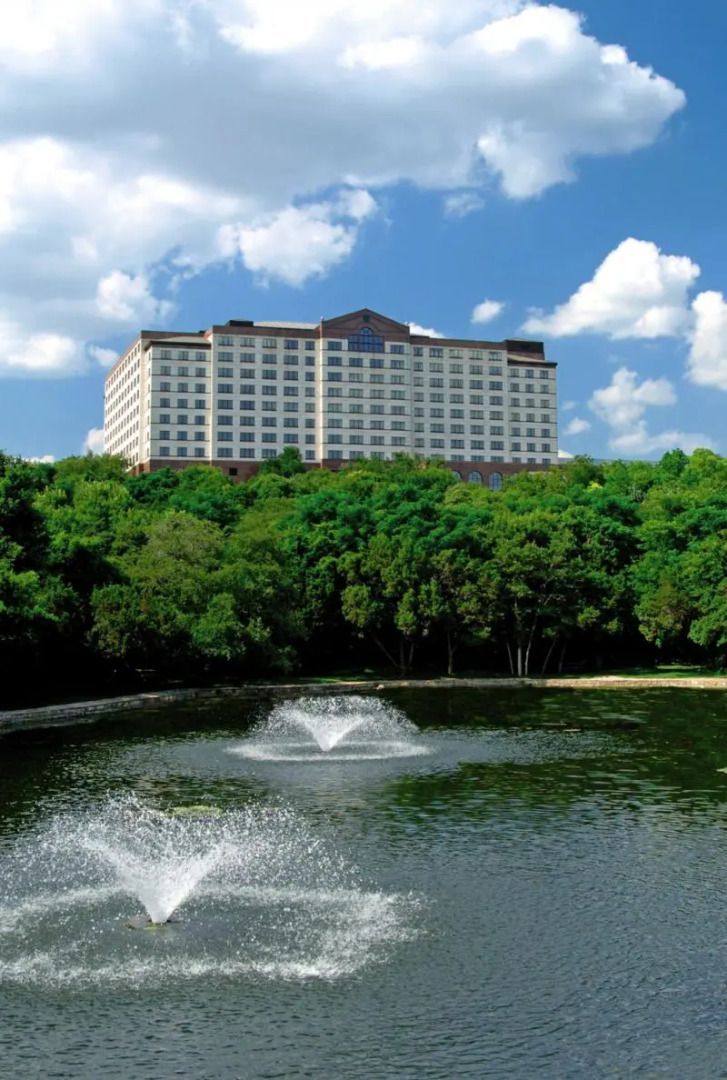 Renaissance Austin Hotel