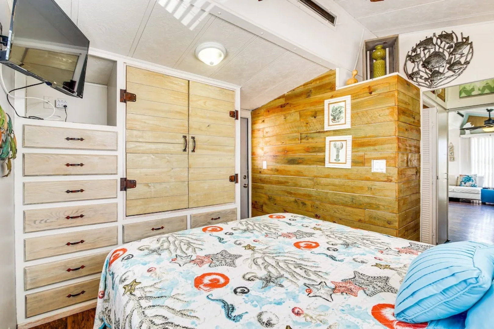 Resort-style Perks & Deck at Port Isabel Home!