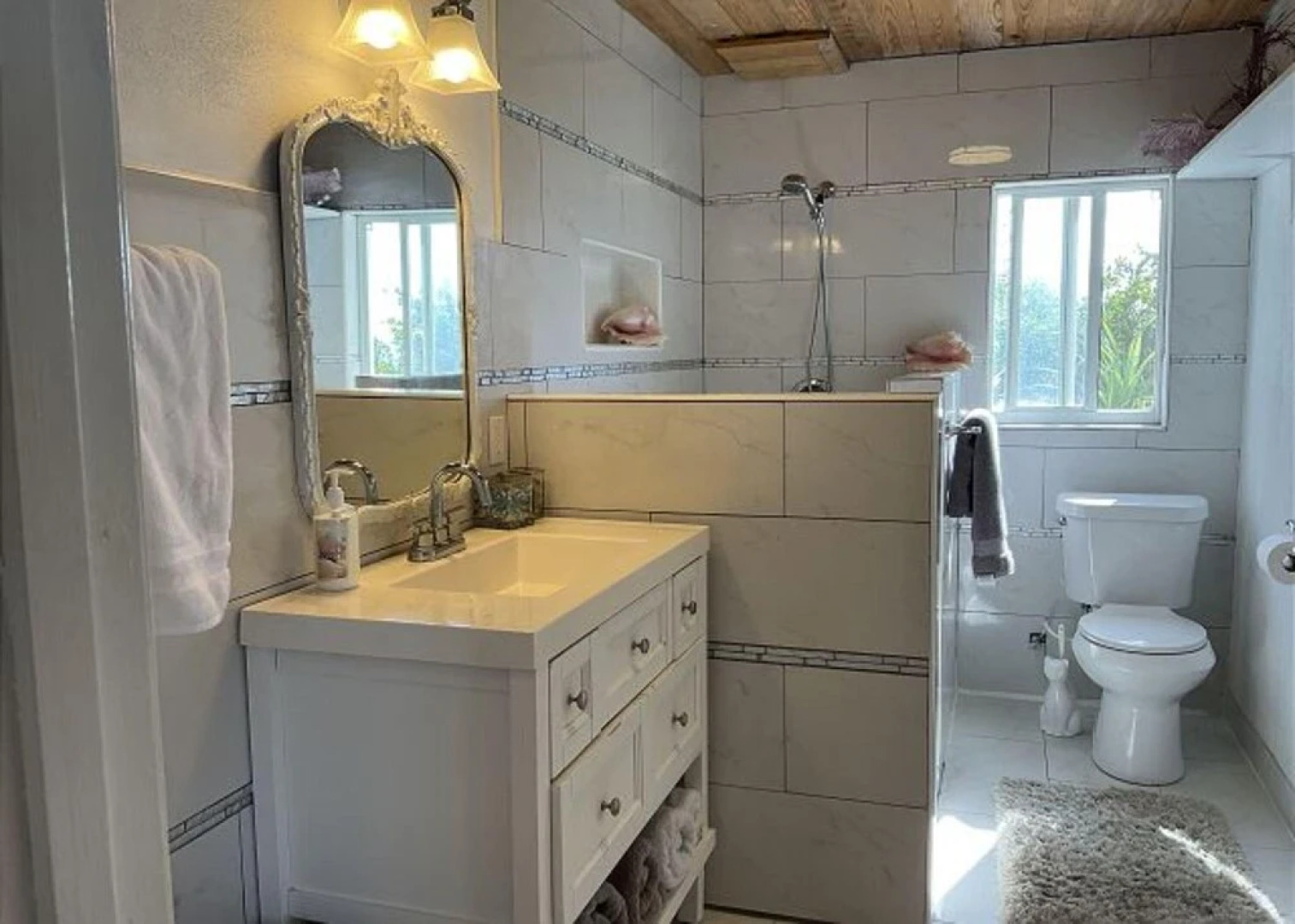 Blue Love Point by Eleuthera Vacation Rentals