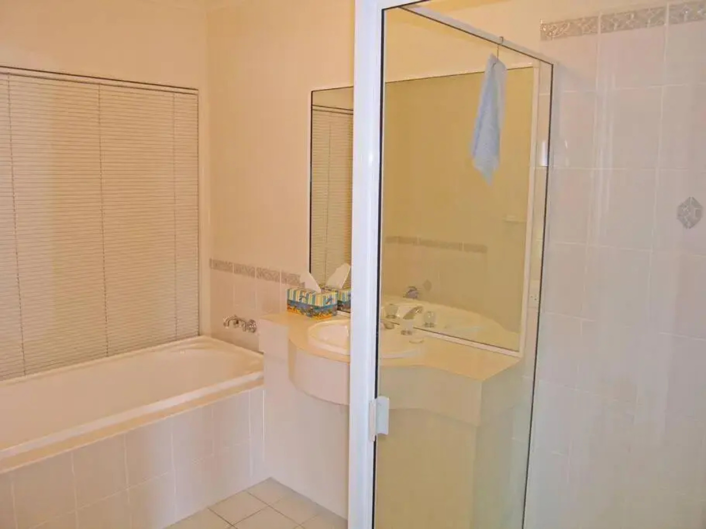 ORSO1O - Water View House