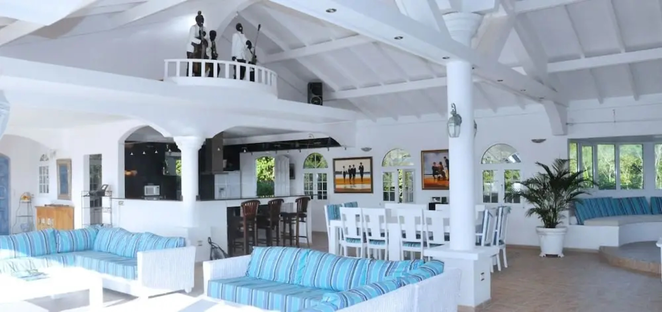 Villa Cascades