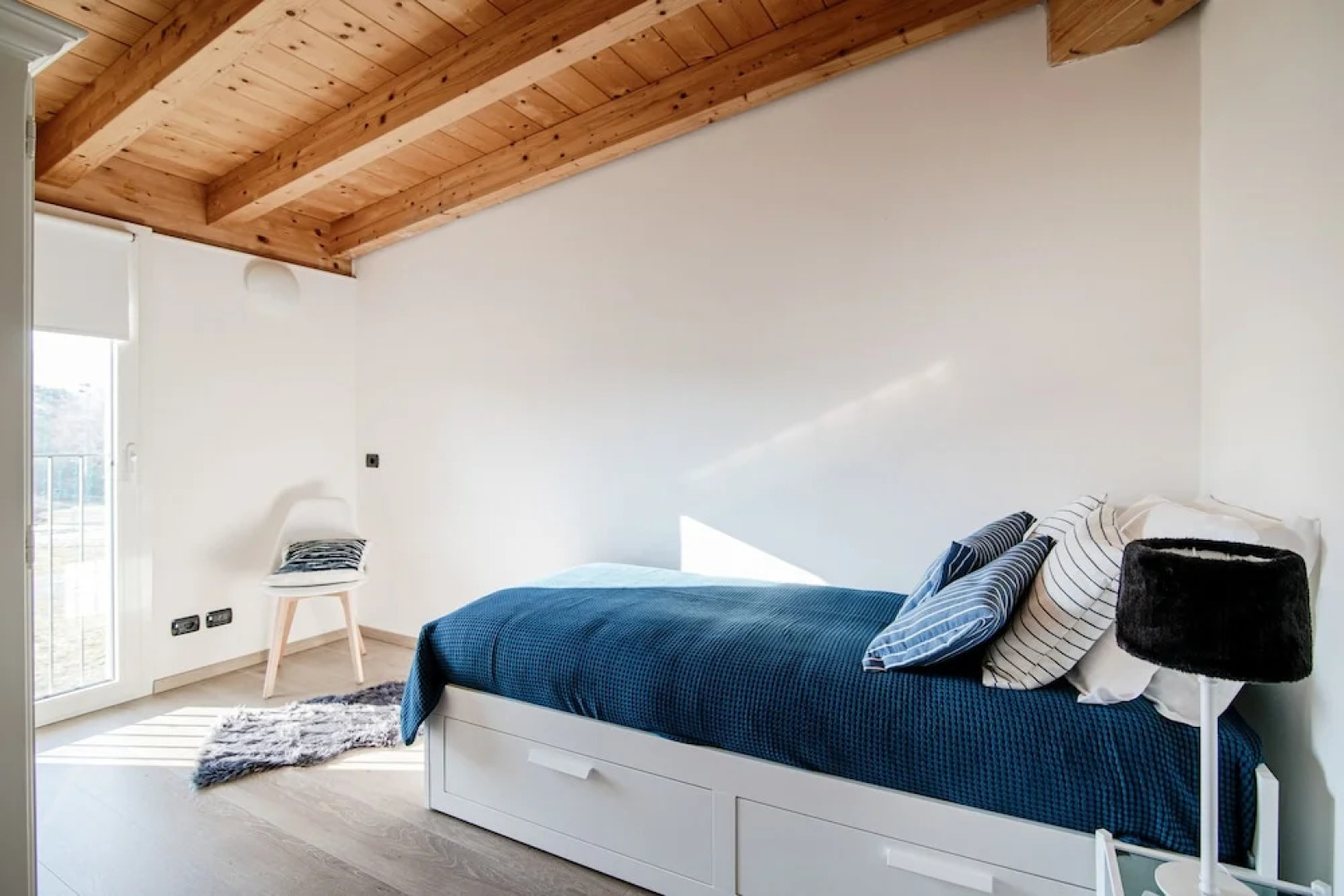 MyHomeInComo -  White Attic