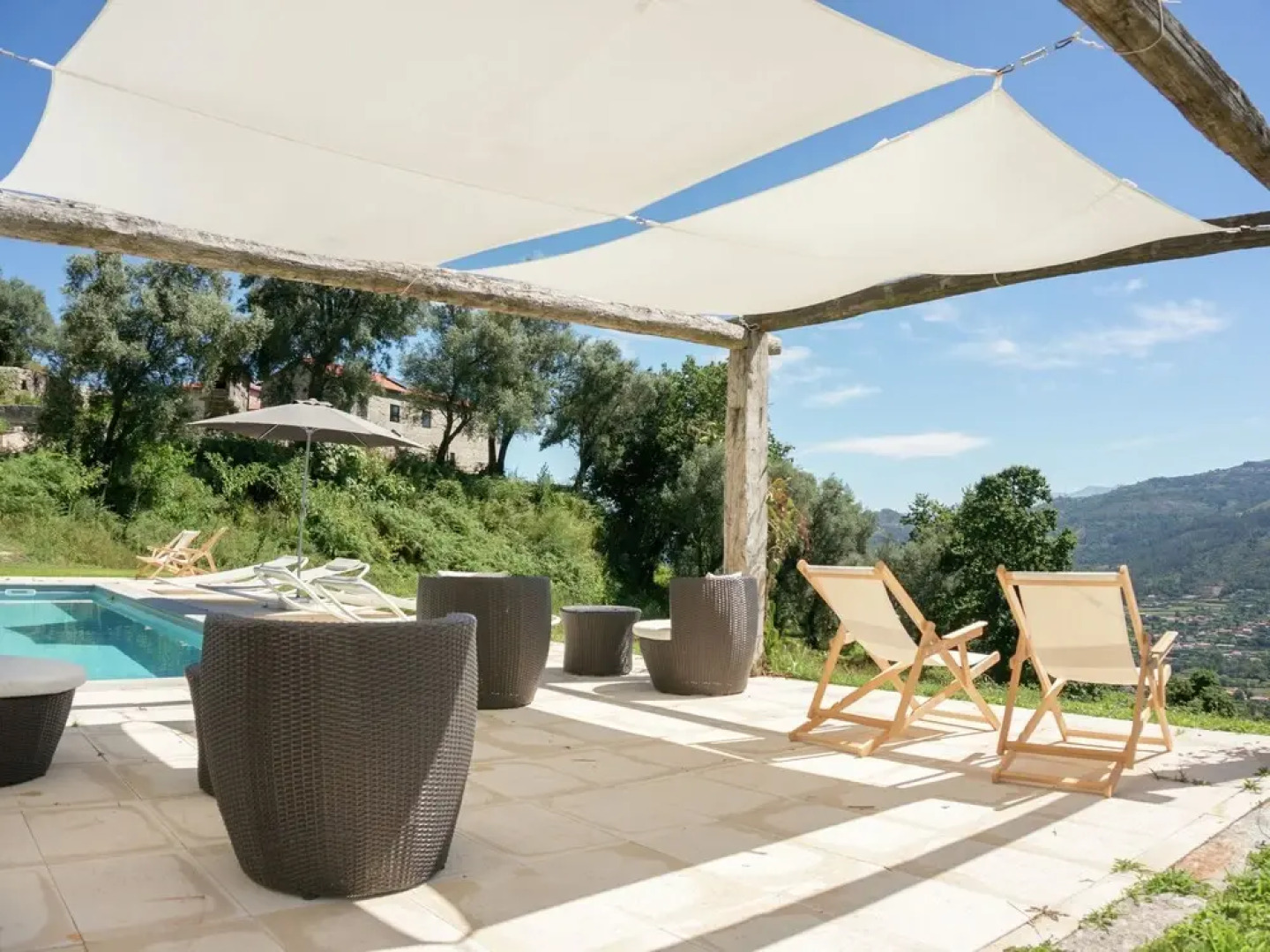 Very Spacious Apartment With Lots of Grandeur and Great Views