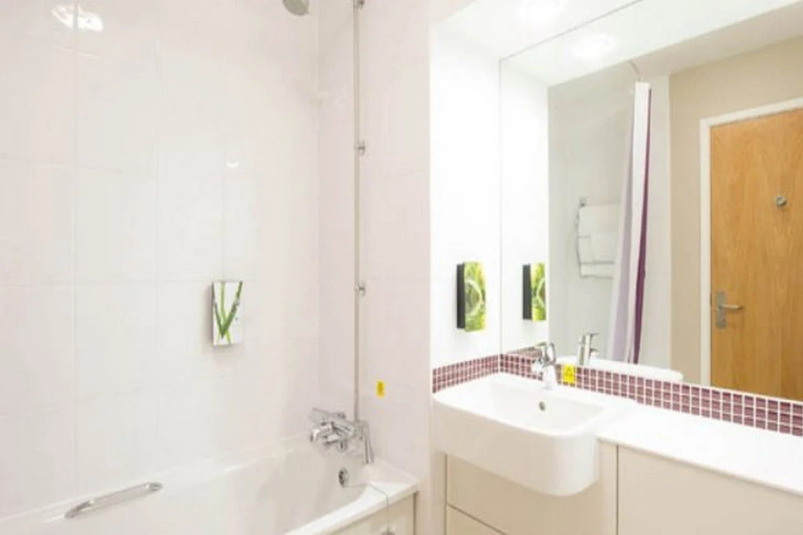 Premier Inn Manchester Trafford Centre South