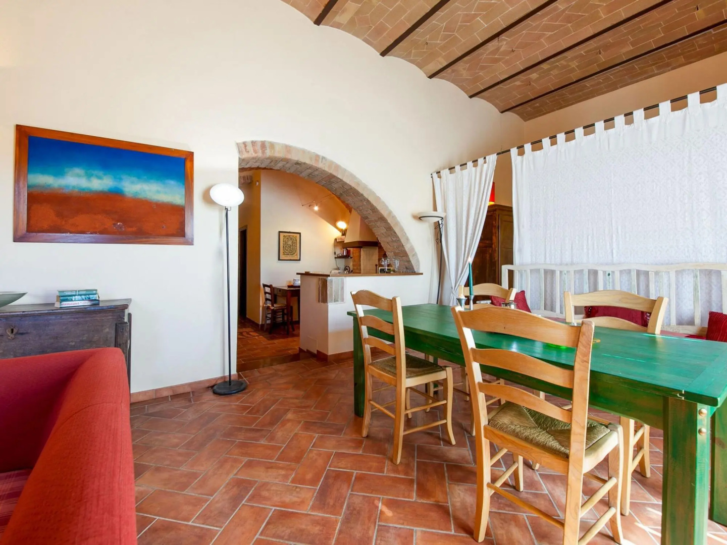 Boutique Cottage in Poggibonsi with Pool