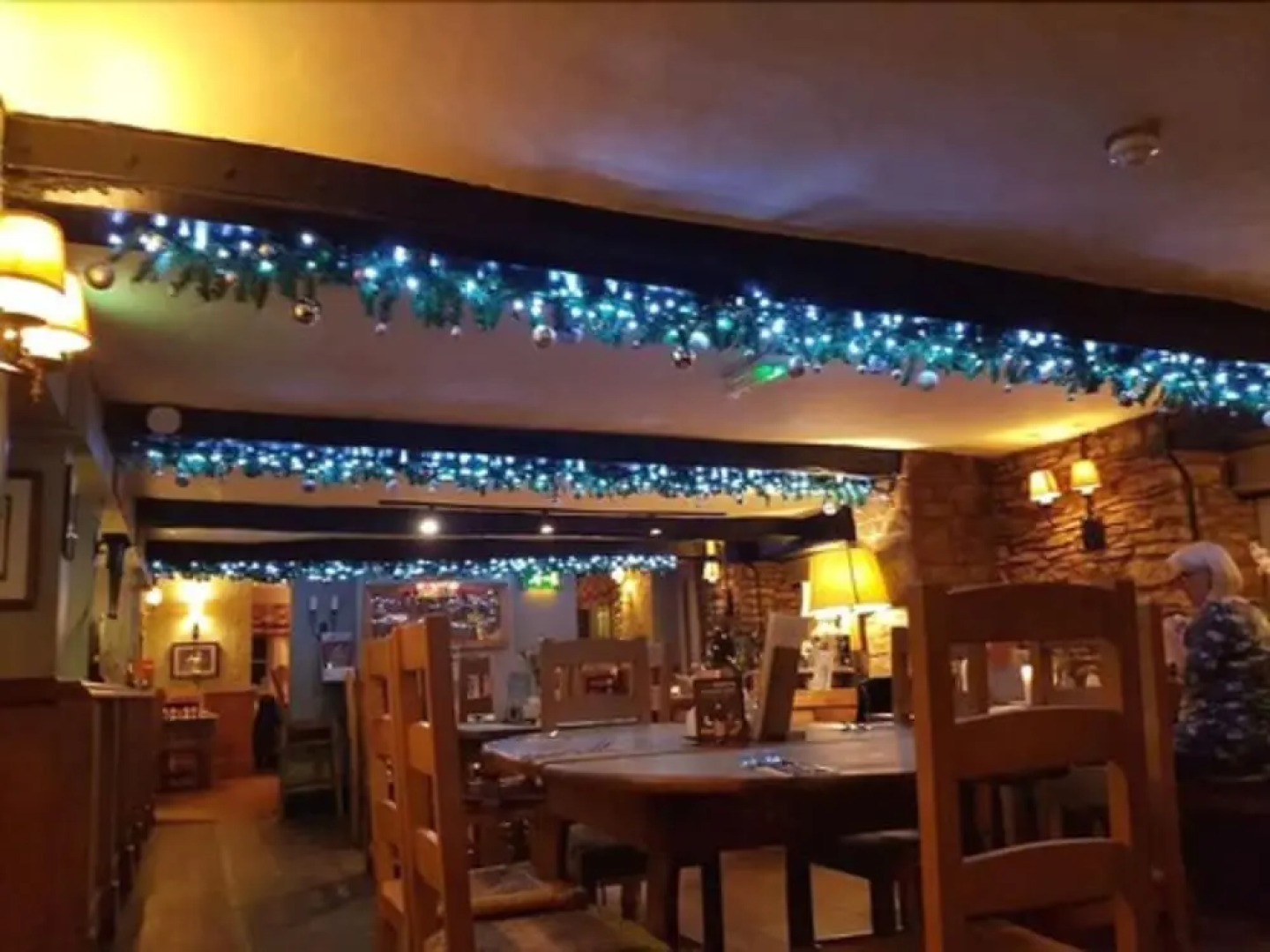 Crown Inn At Tolldown