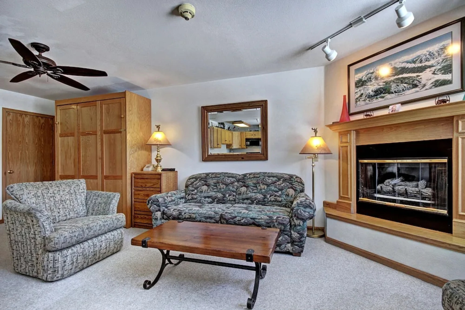 Relaxed Studio Seconds to Historic Main Street - Sleeps 4 Condo by RedAwning