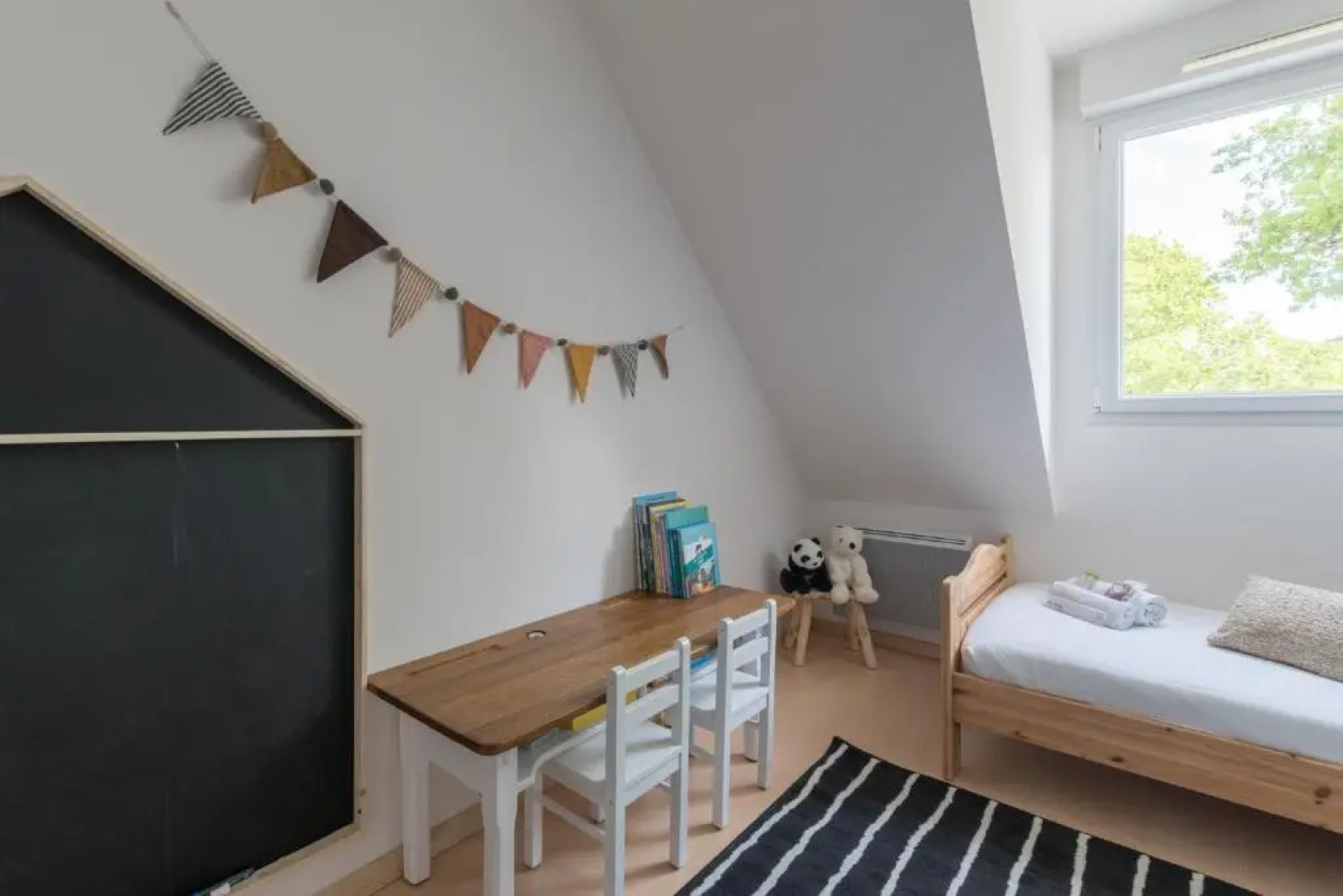 Joli cocon et belle terrasse à 5min des plages