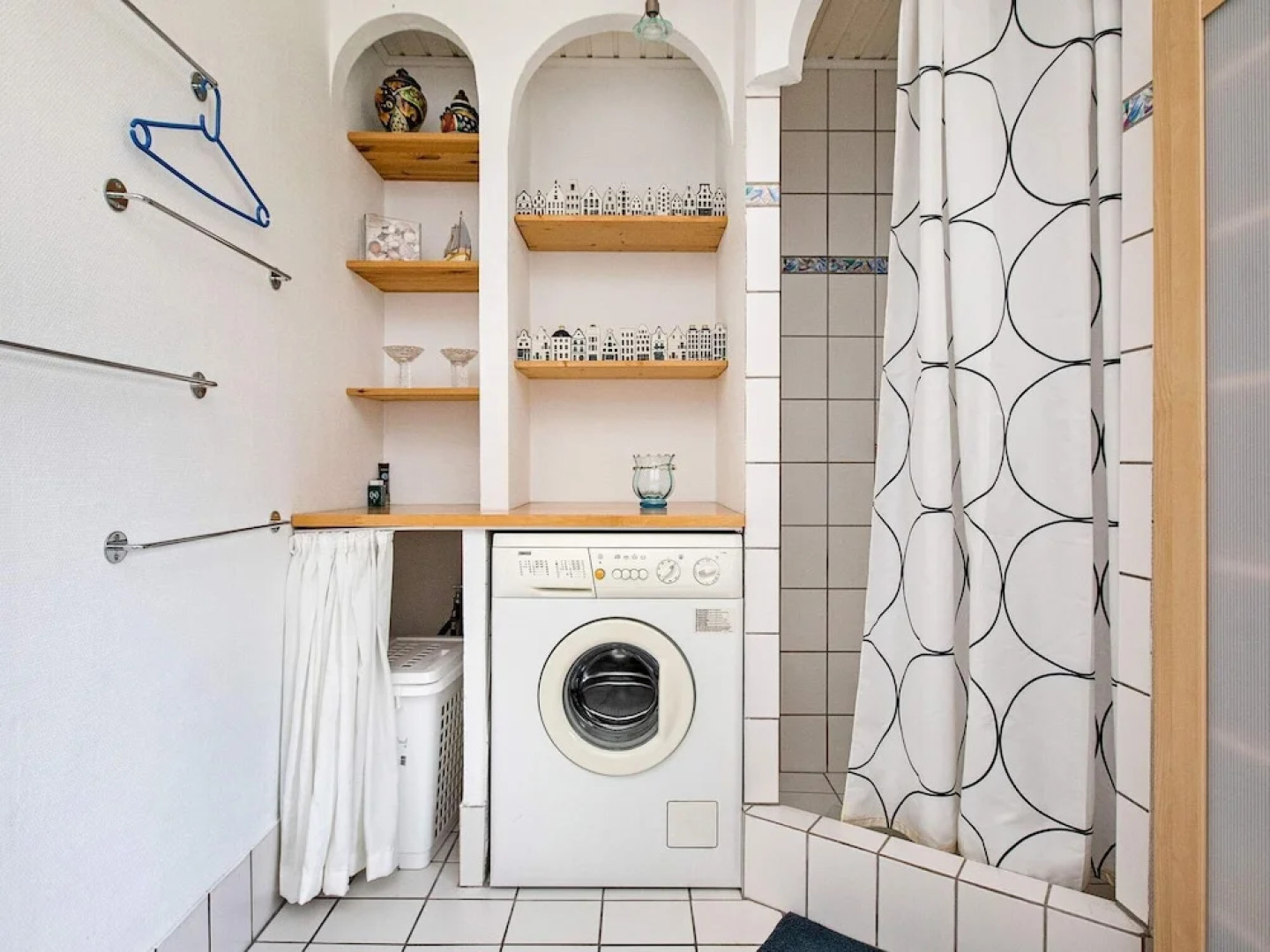 Relaxing Holiday Home in Højby Near Sea