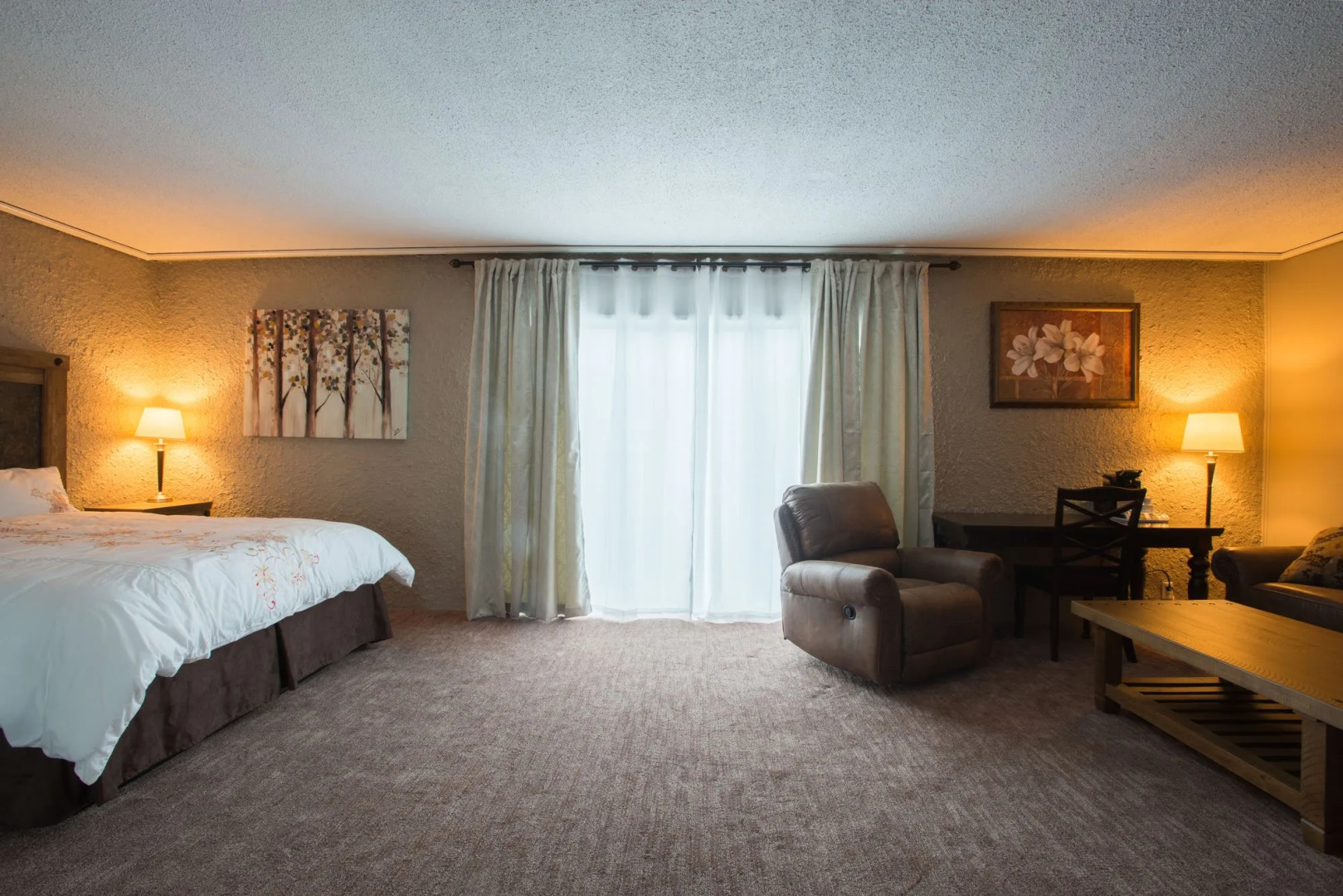 Divya Sutra Plaza and Conference Centre, Vernon, BC