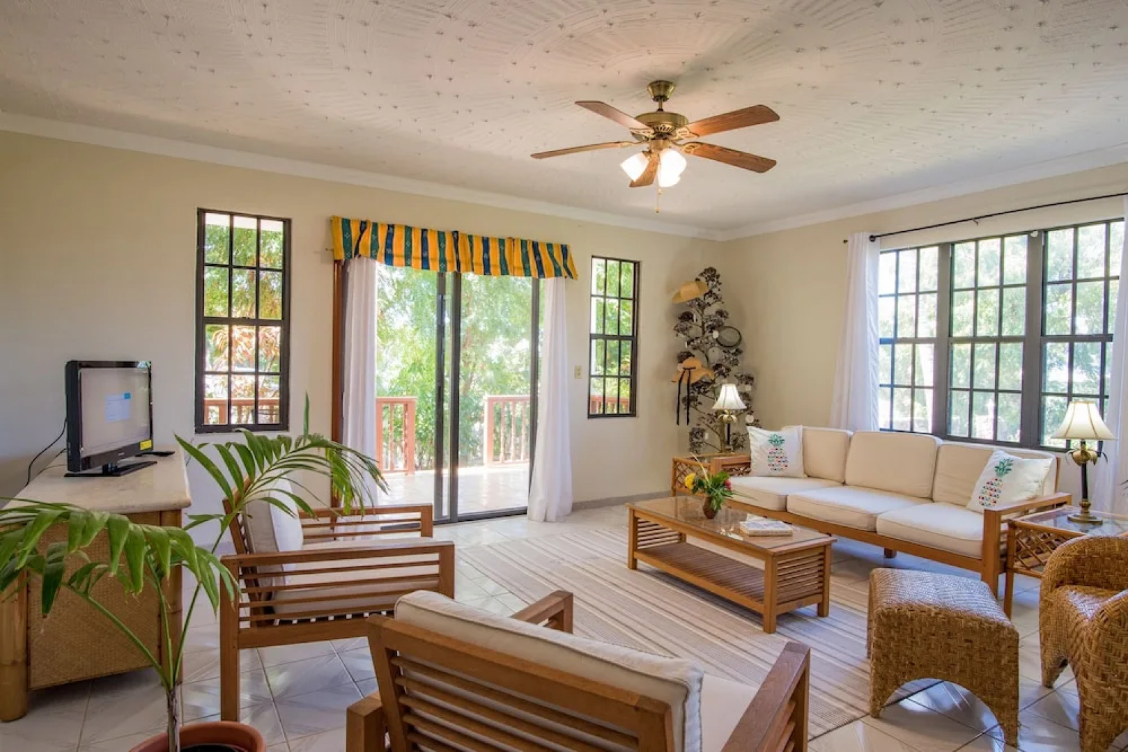 Bayview Vacation Apartments